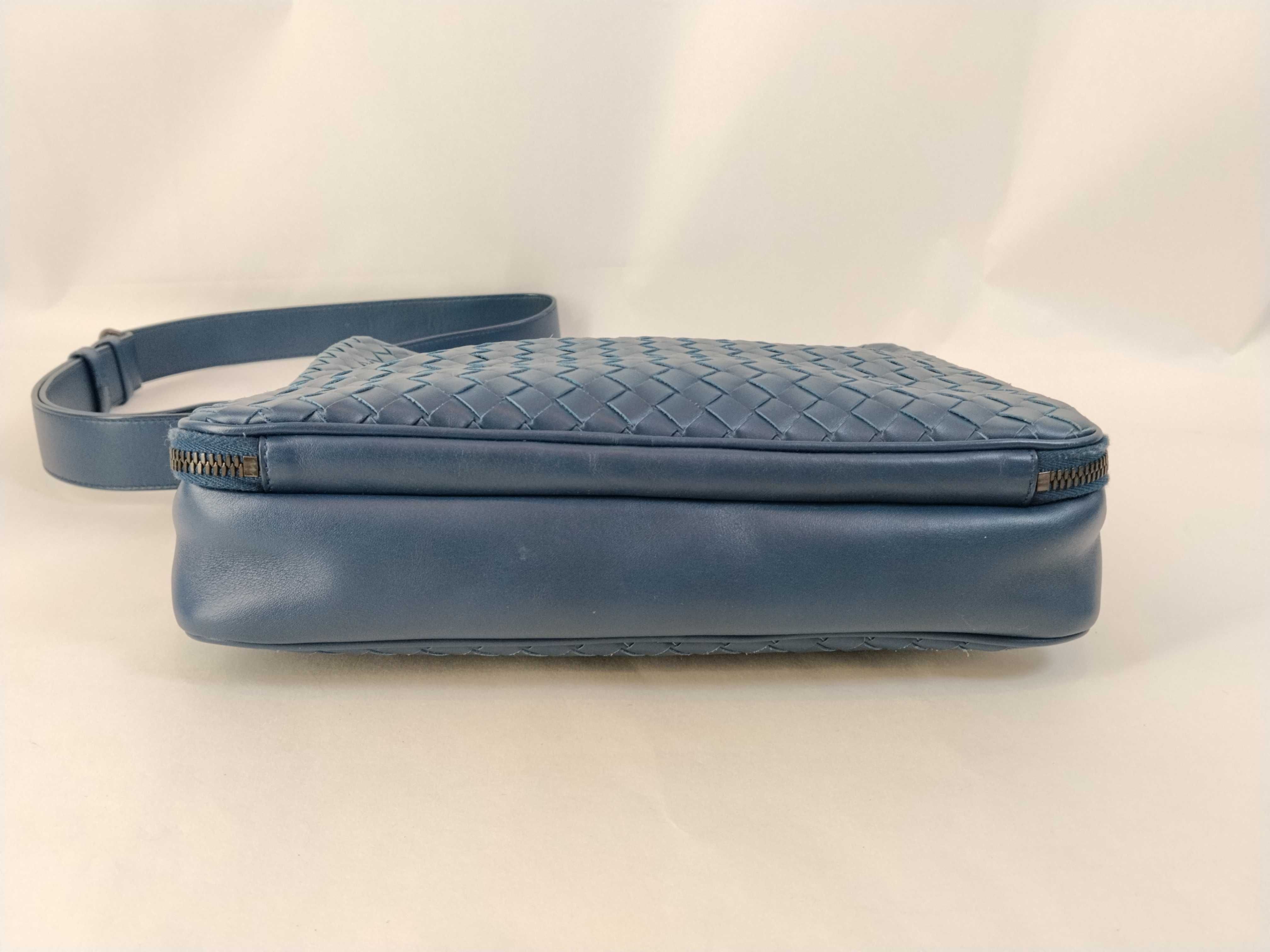 Intrecciato SG - Leather Messenger bag Blue Shoulder bag — view 7