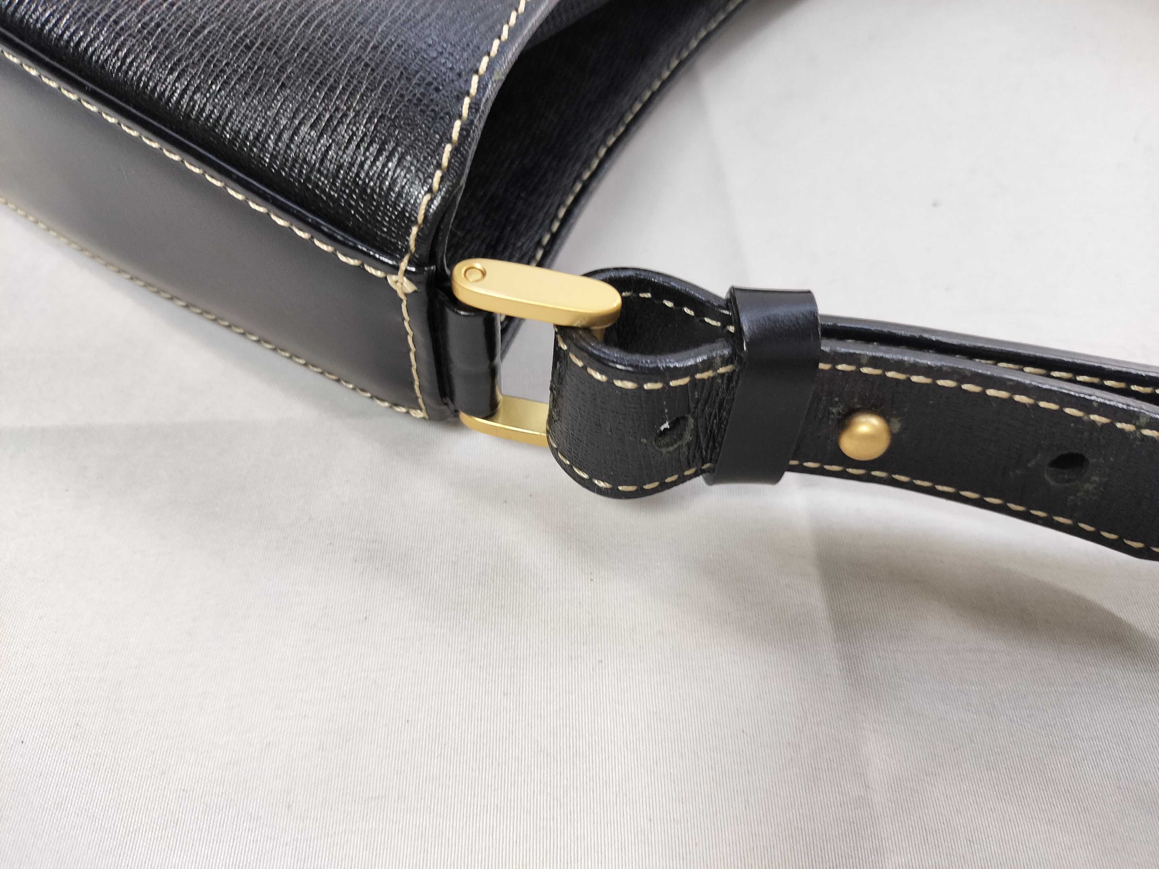 One-Shoulder Handbag with Nova Check Lining — view 5