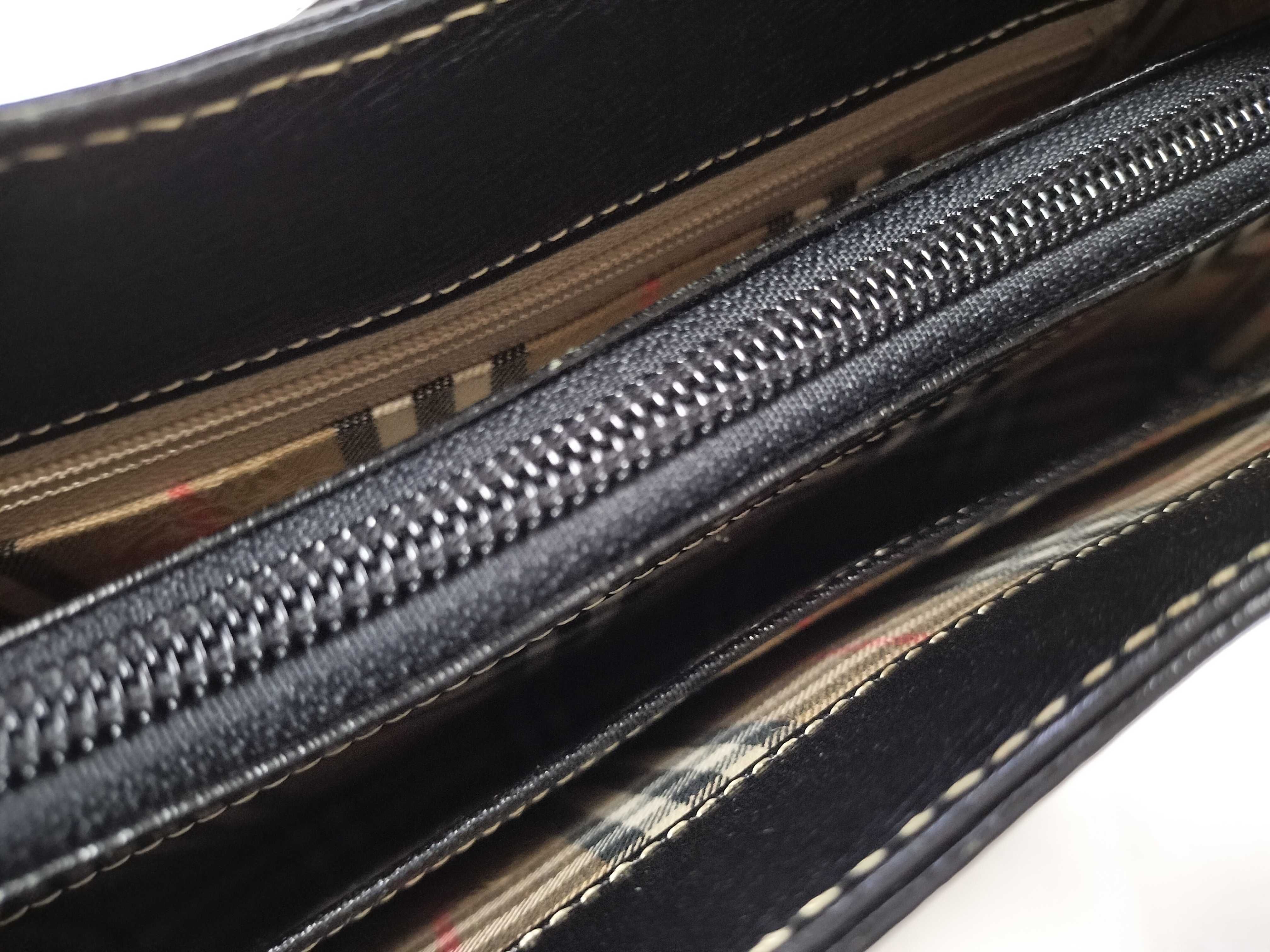 One-Shoulder Handbag with Nova Check Lining — view 9