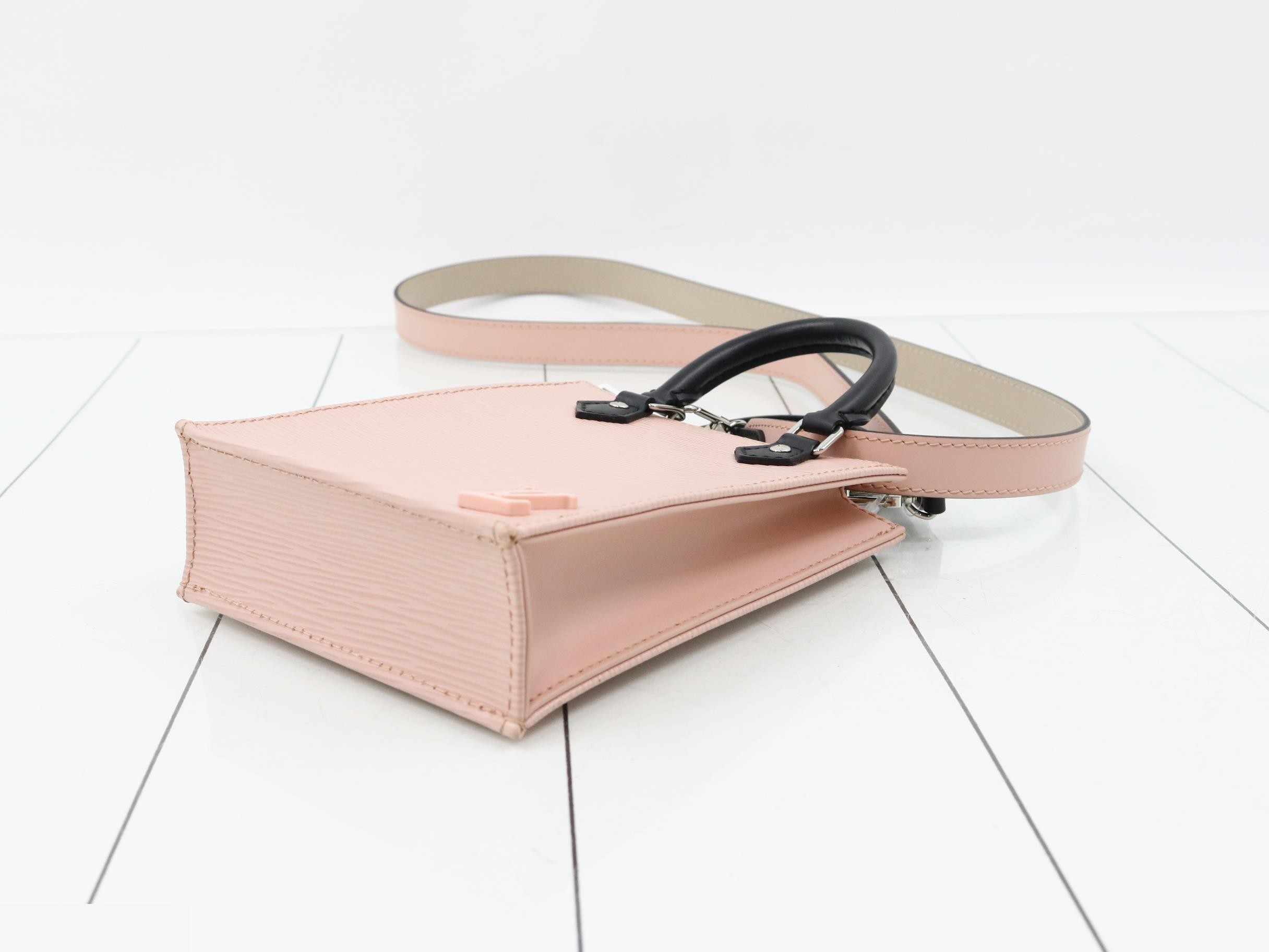 Epi Petite Sac Plat 2-Way Shoulder/Handbag — view 6