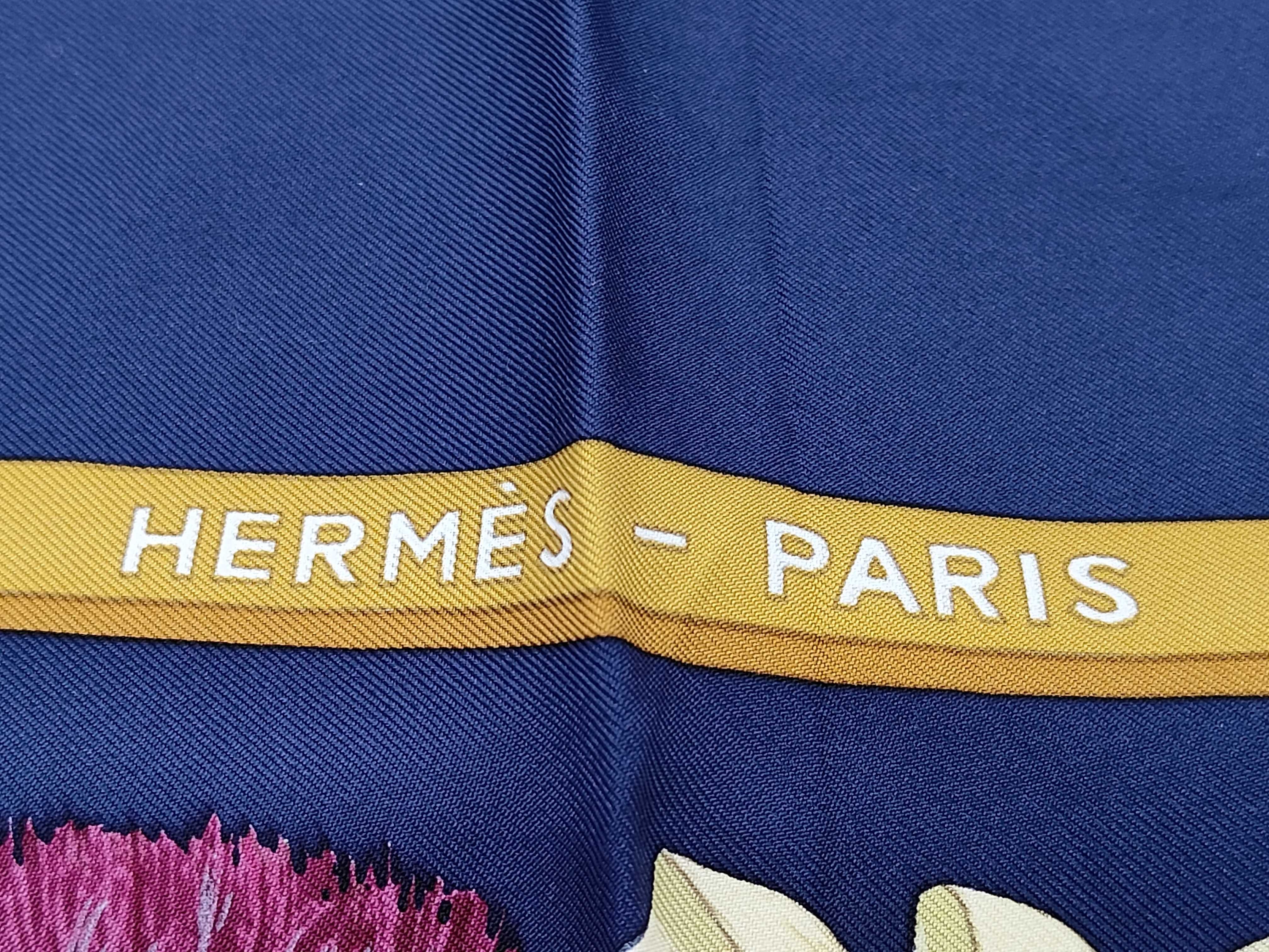 Carre 90 Floral Pattern Navy Other Accessories — view 3