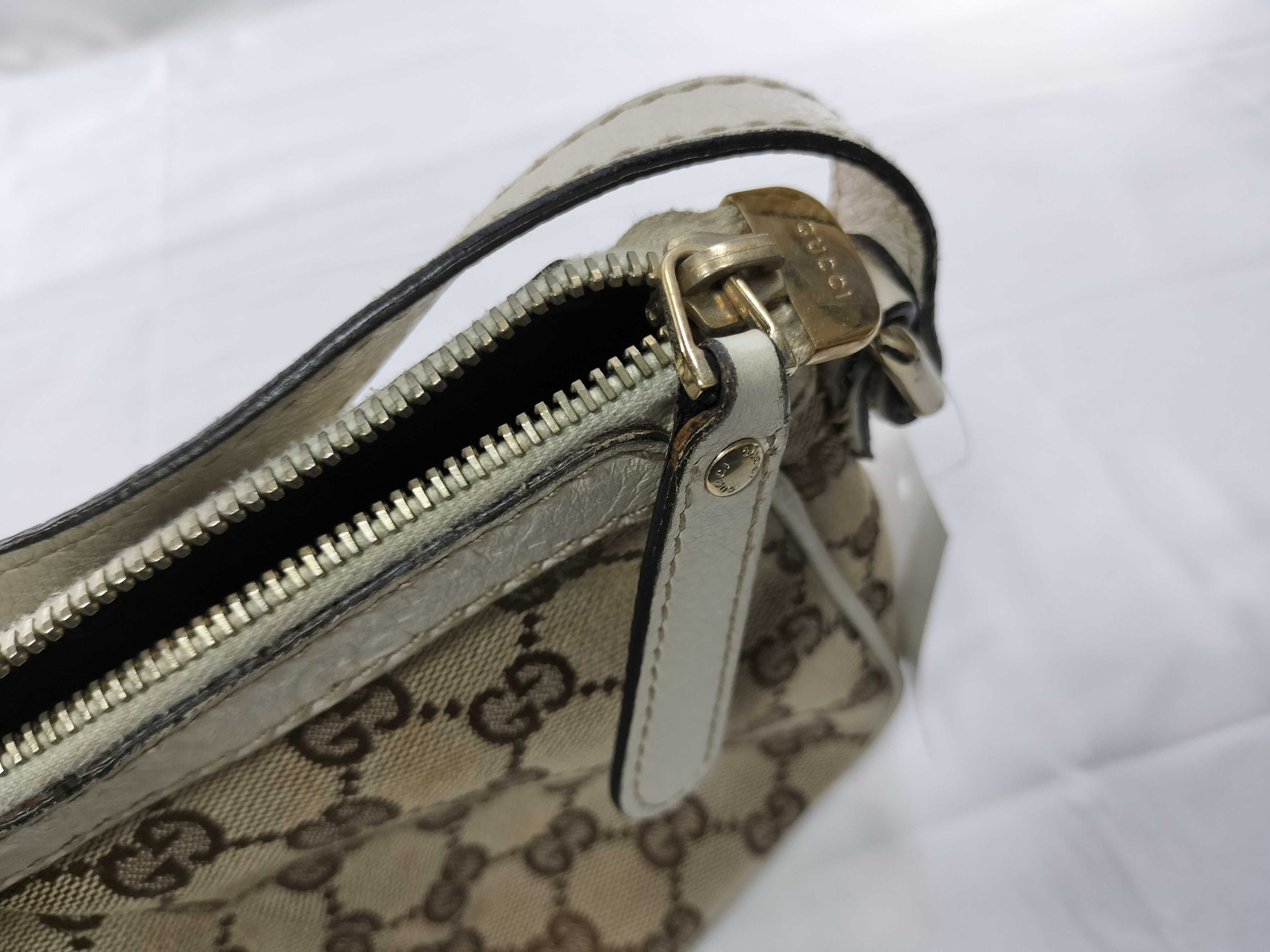 GG Canvas 211945 204046 Shoulder Bag — view 13