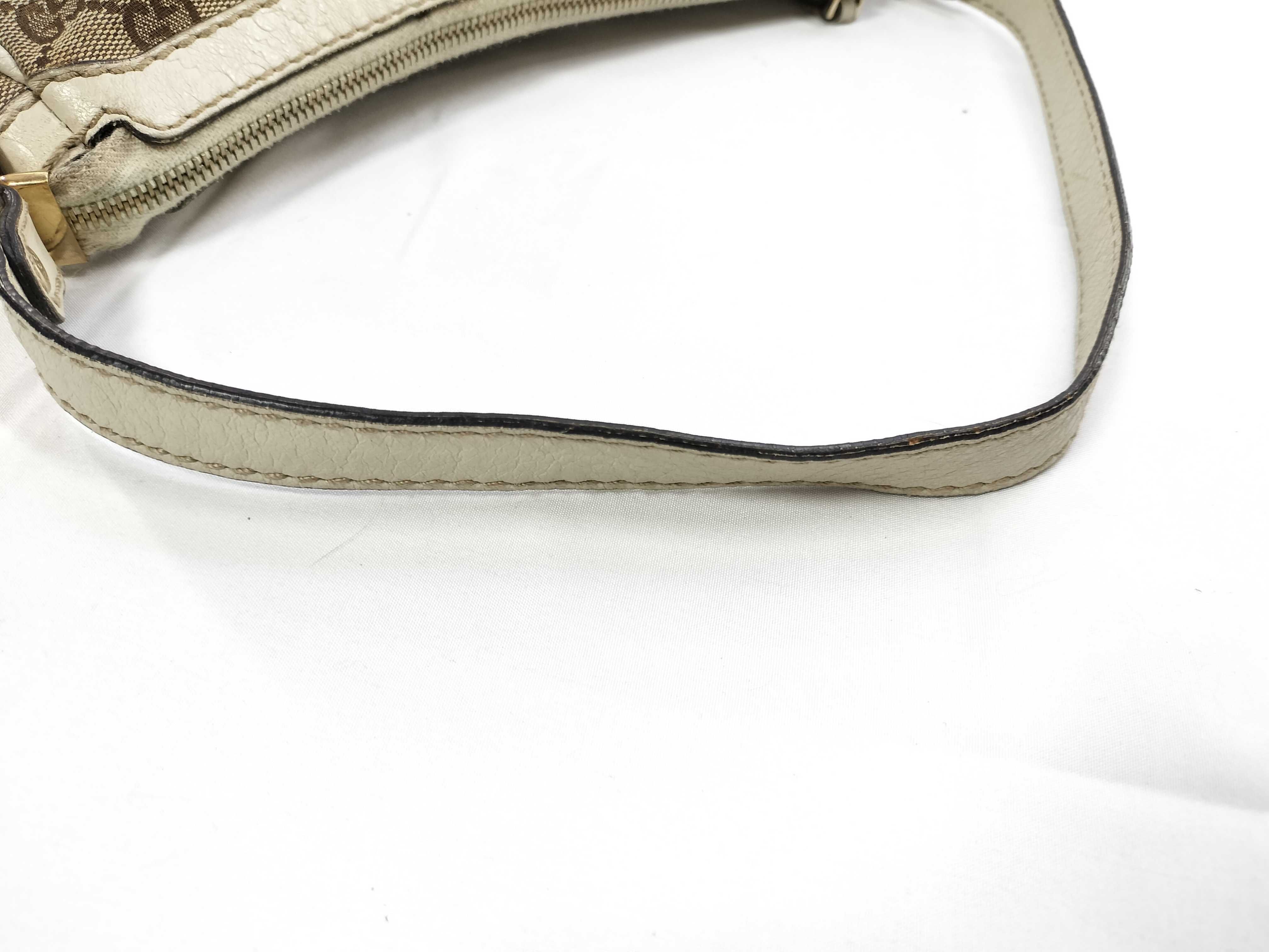 GG Canvas 211945 204046 Shoulder Bag — view 3