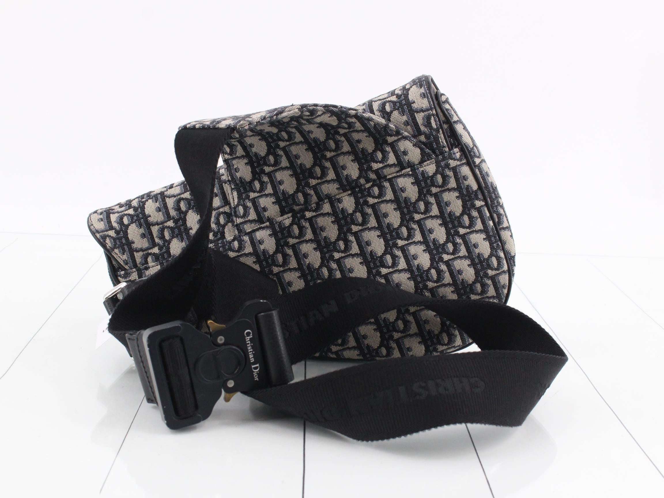 Oblique Saddle Body Bag — view 2