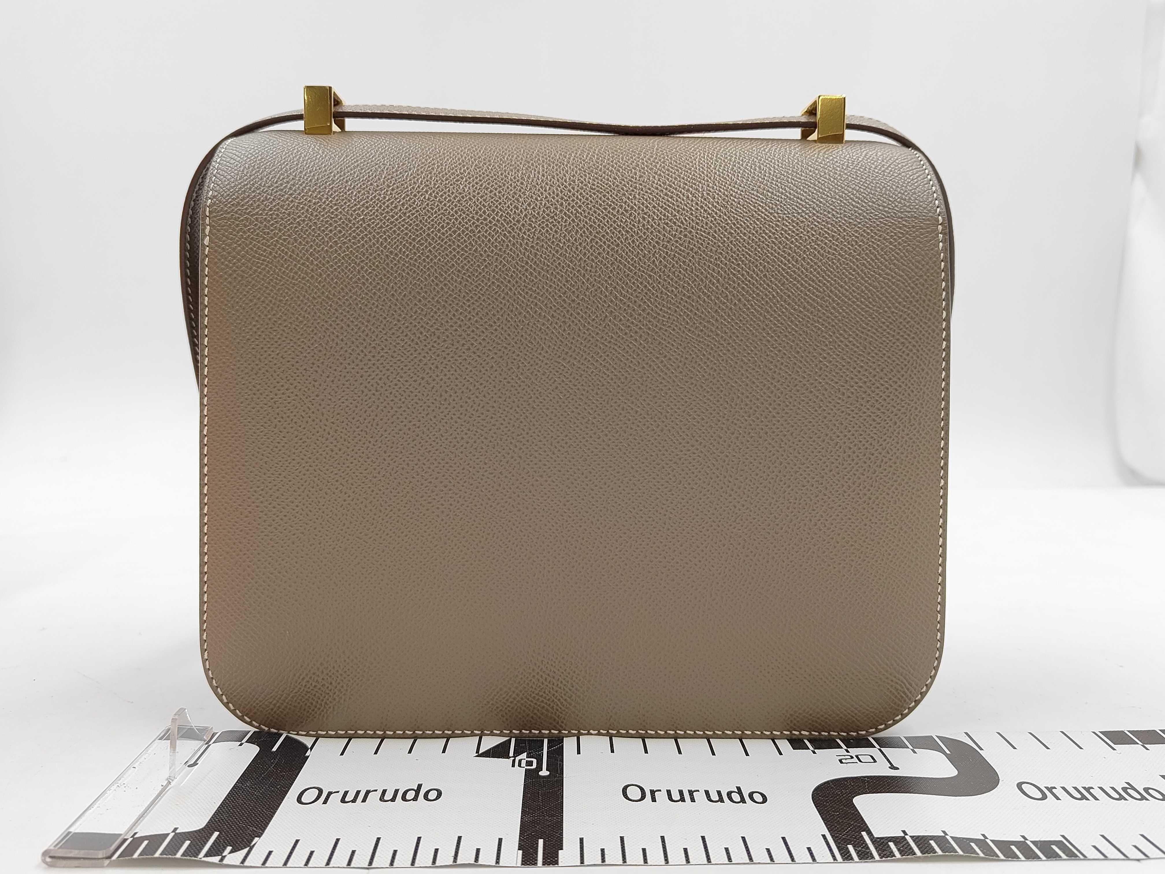 Constance 24 Etoupe Epsom Leather Shoulder Bag with Gold Hardware and Z Stamp — view 2