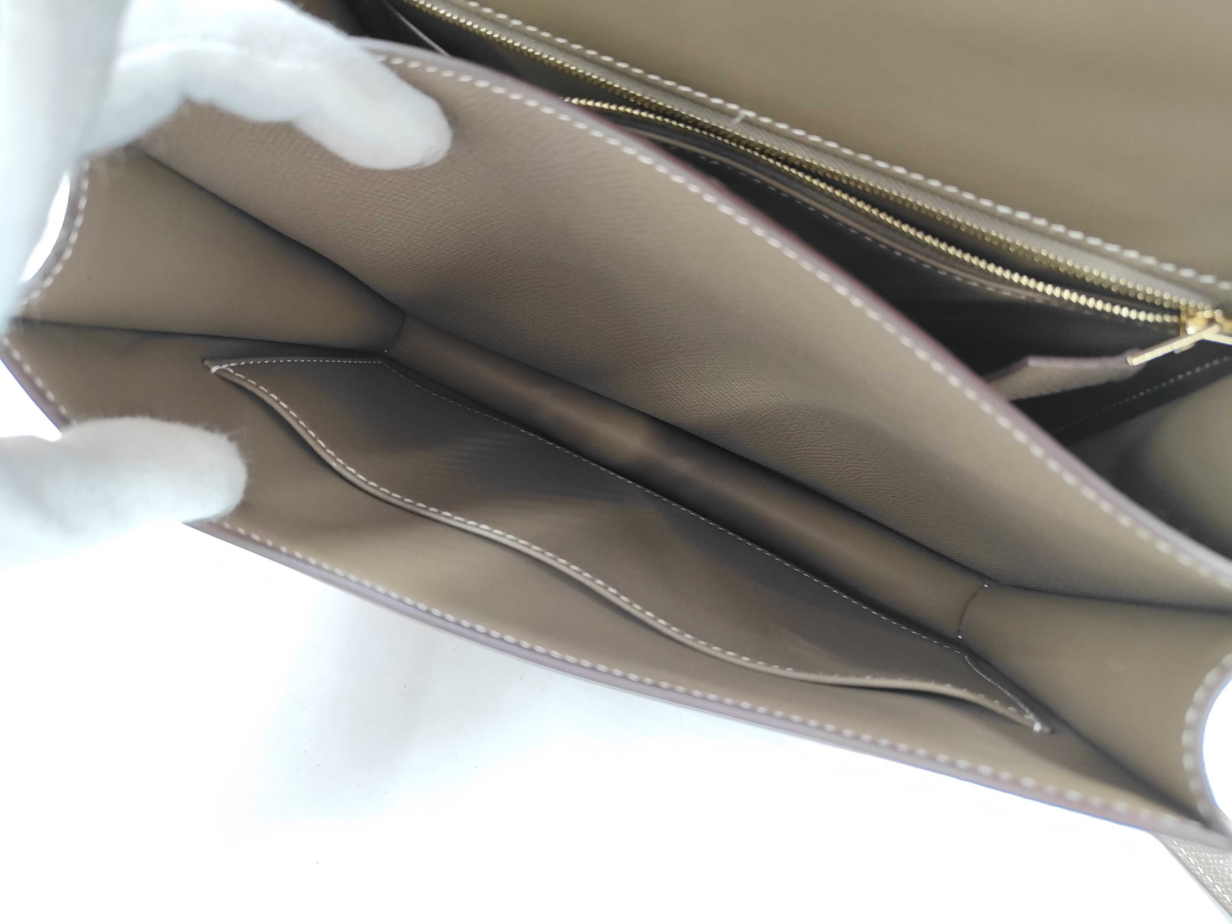 Constance 24 Etoupe Epsom Leather Shoulder Bag with Gold Hardware and Z Stamp — view 11