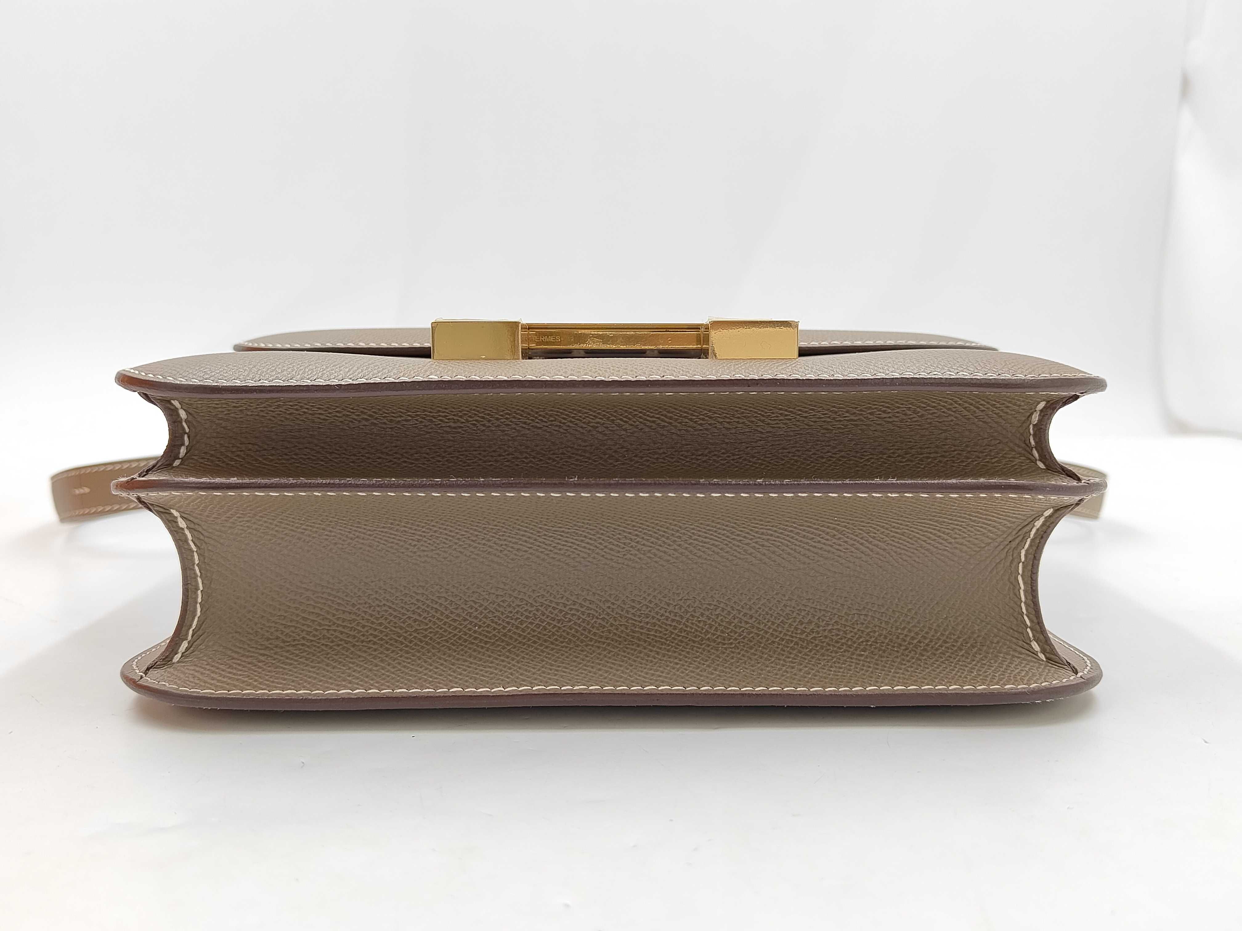 Constance 24 Etoupe Epsom Leather Shoulder Bag with Gold Hardware and Z Stamp — view 6