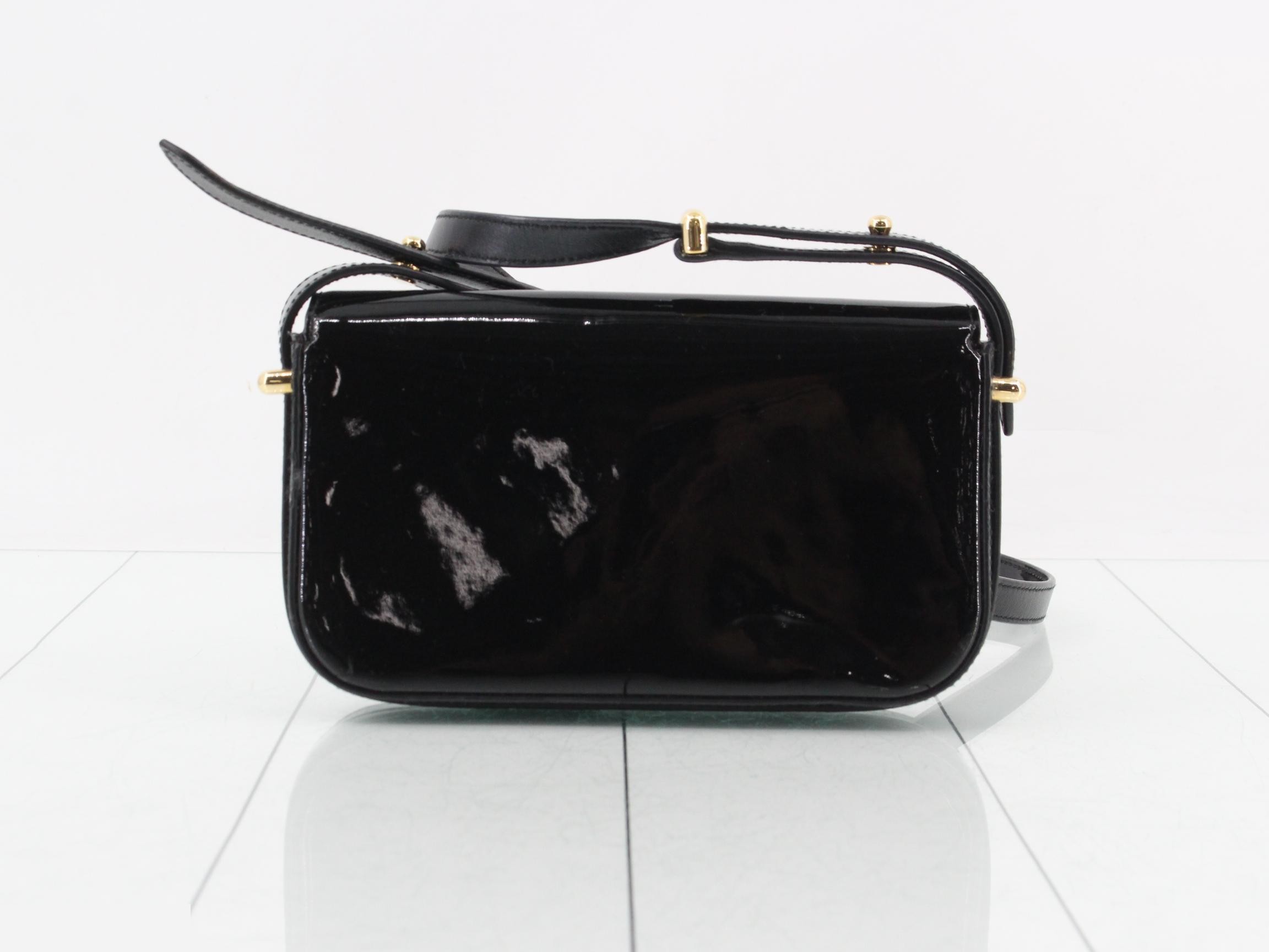 Enamel shoulder bag with triangular metal plate hardware — view 2