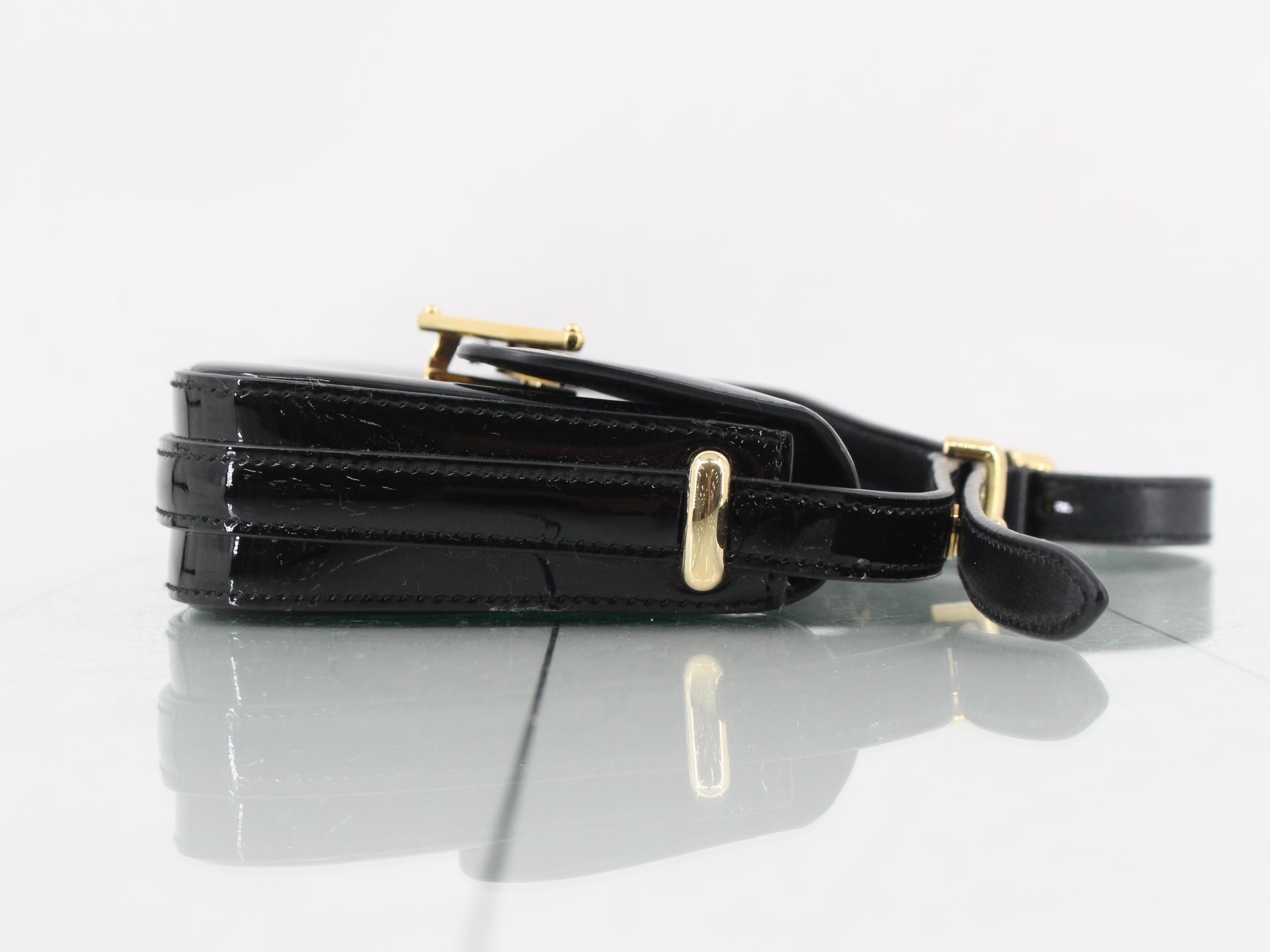 Enamel shoulder bag with triangular metal plate hardware — view 3