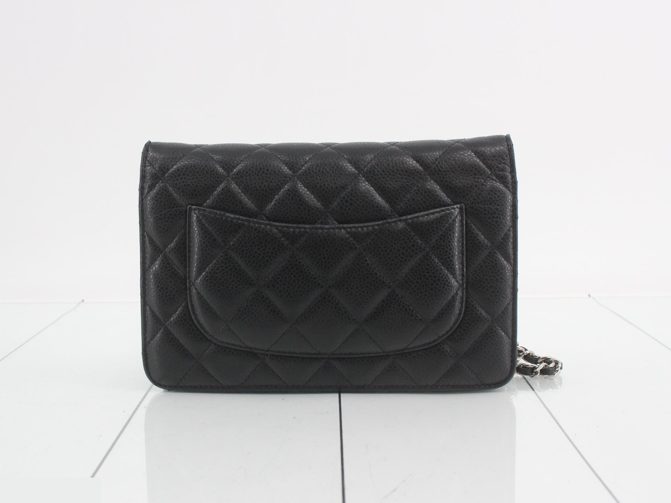 AP0250 Matelassé Chain Wallet, Caviar Leather, Black x Silver — view 2