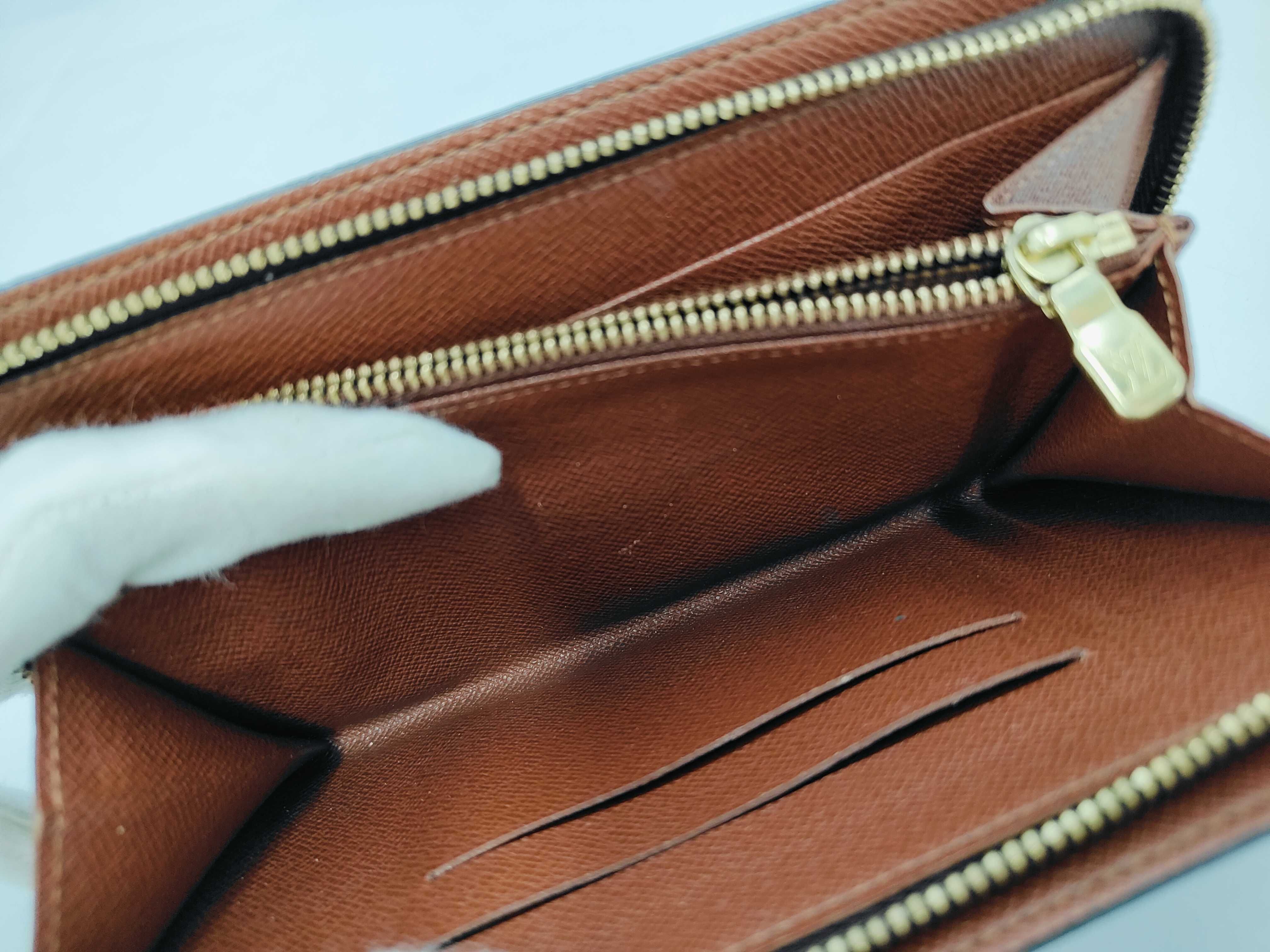 Monogram Mahina brand bag wallet — view 10