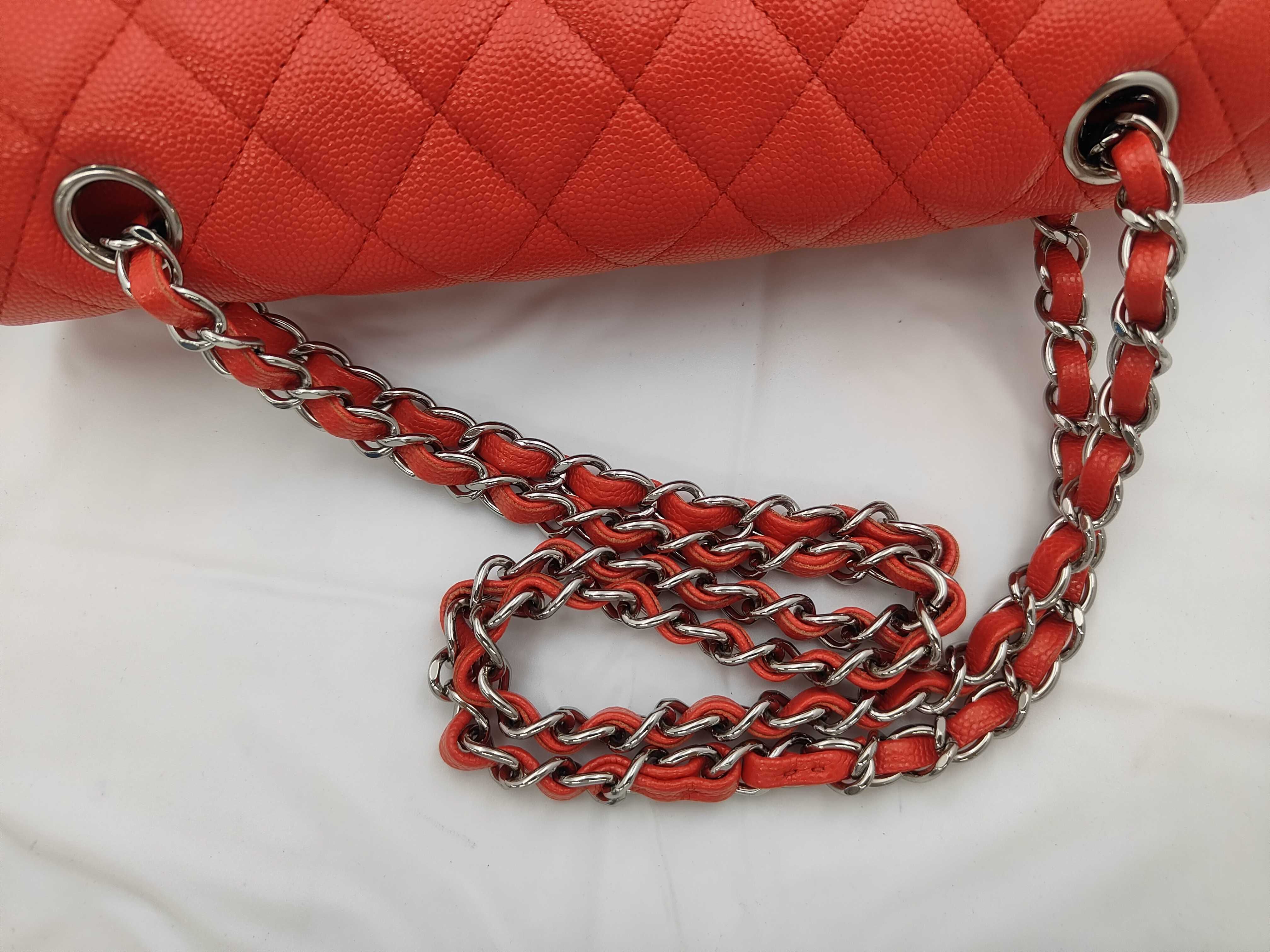 Matelassé 25 Double Flap Caviar Red Chain Shoulder Bag — view 3