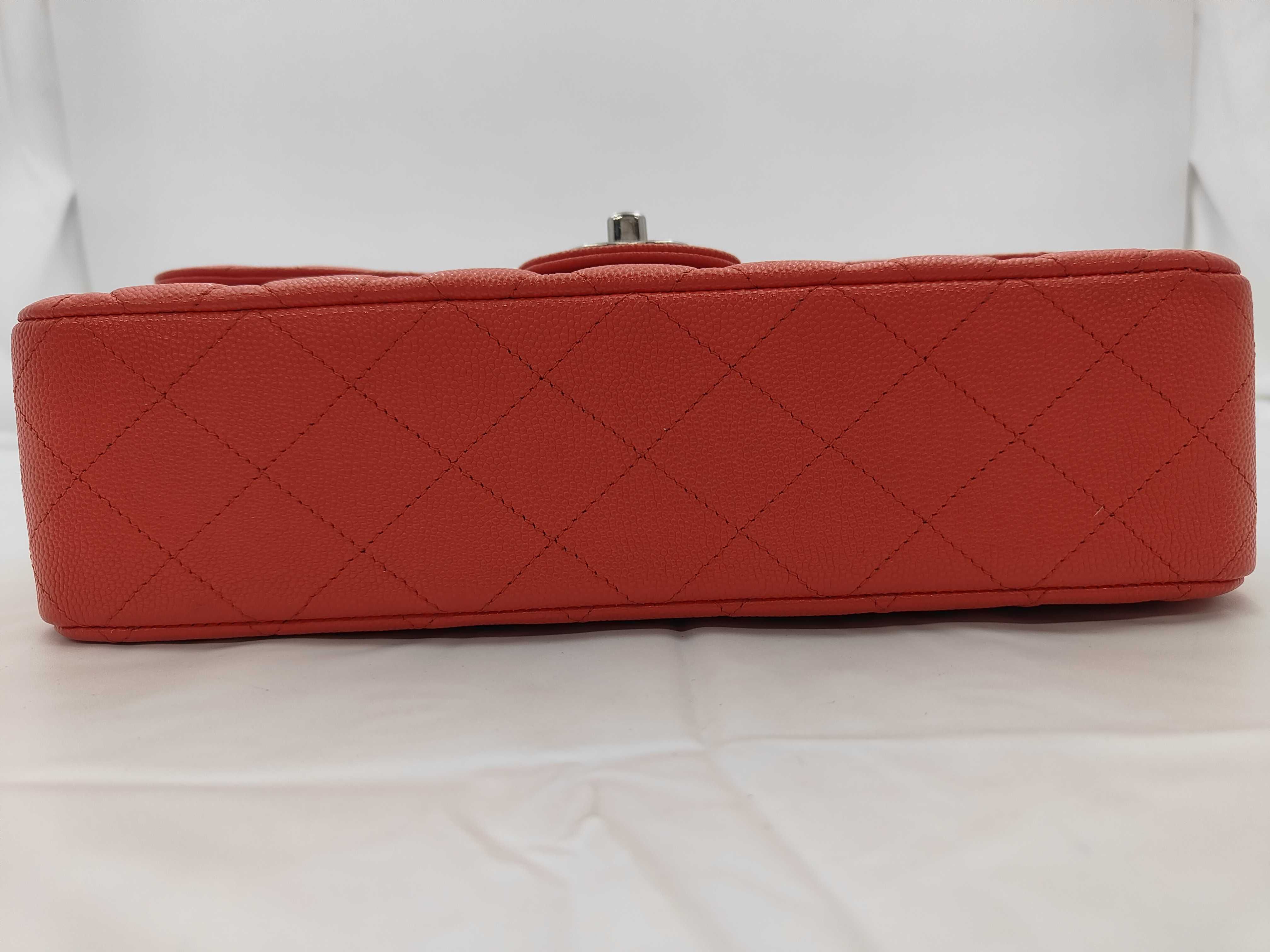 Matelassé 25 Double Flap Caviar Red Chain Shoulder Bag — view 7
