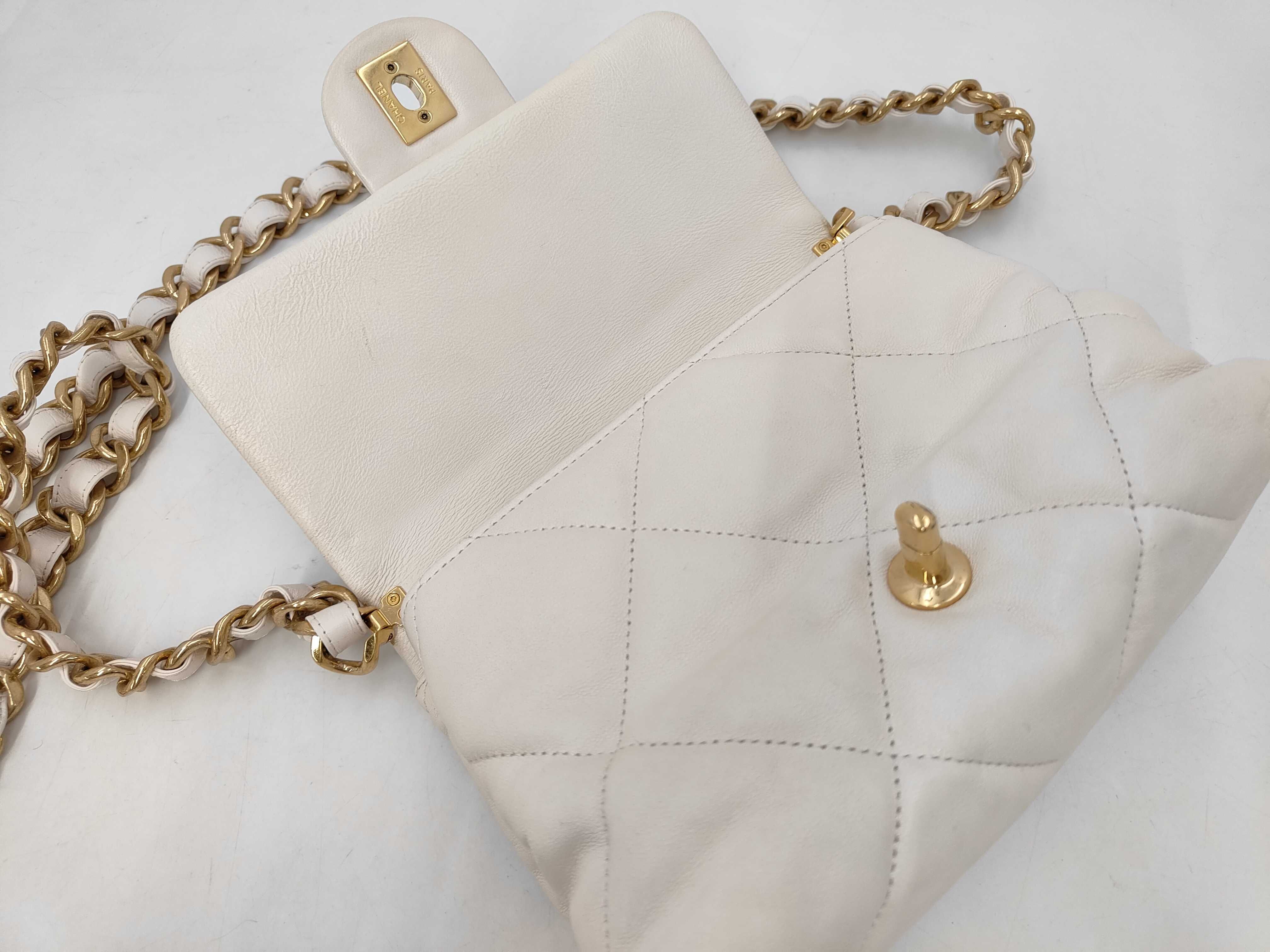 Matelassé Small 2-Way Lambskin Shoulder Bag AS1160 Random Braid — view 9