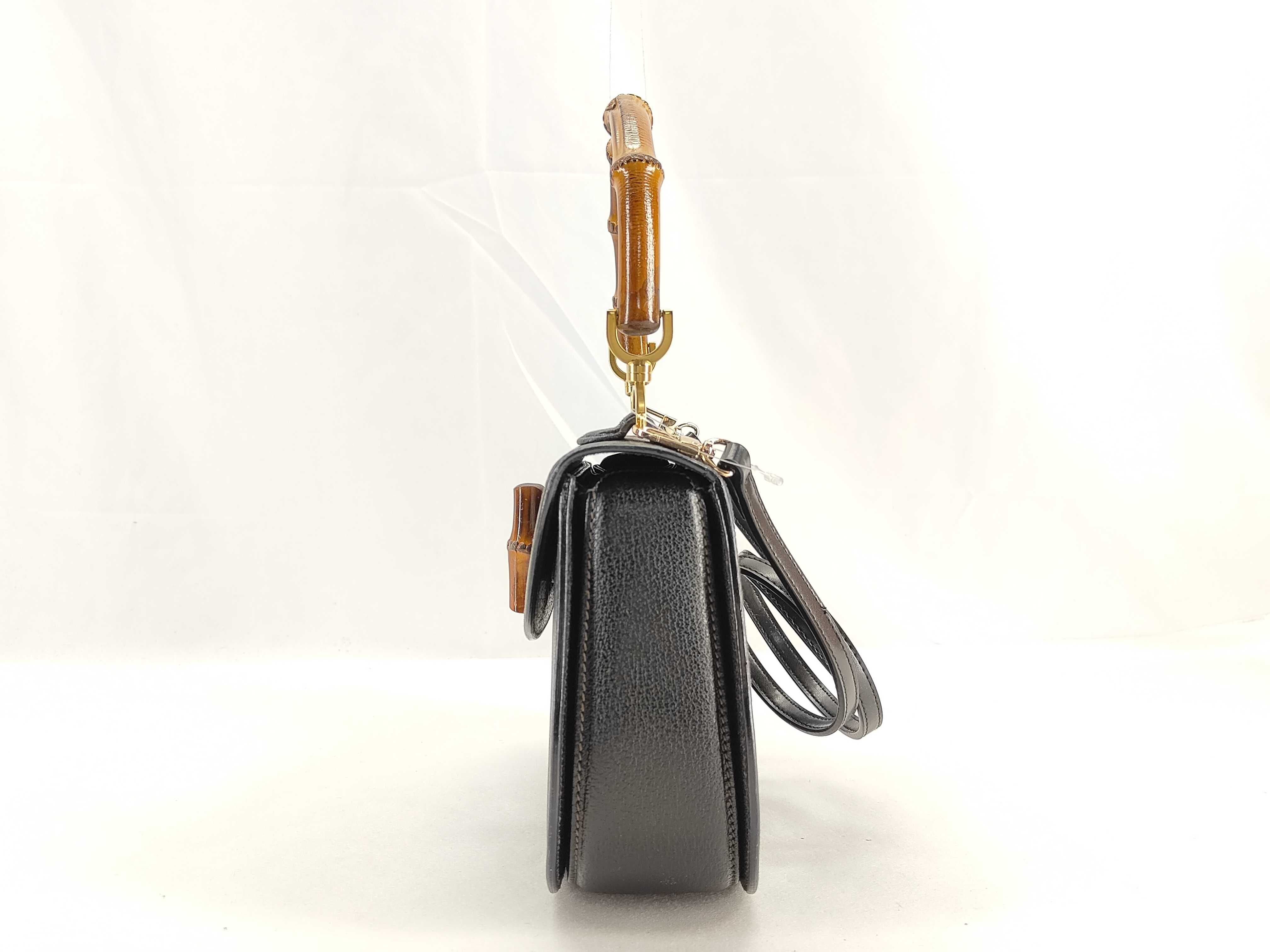 Bamboo Leather Turnlock Handbag 2-Way Black Handbag — view 3