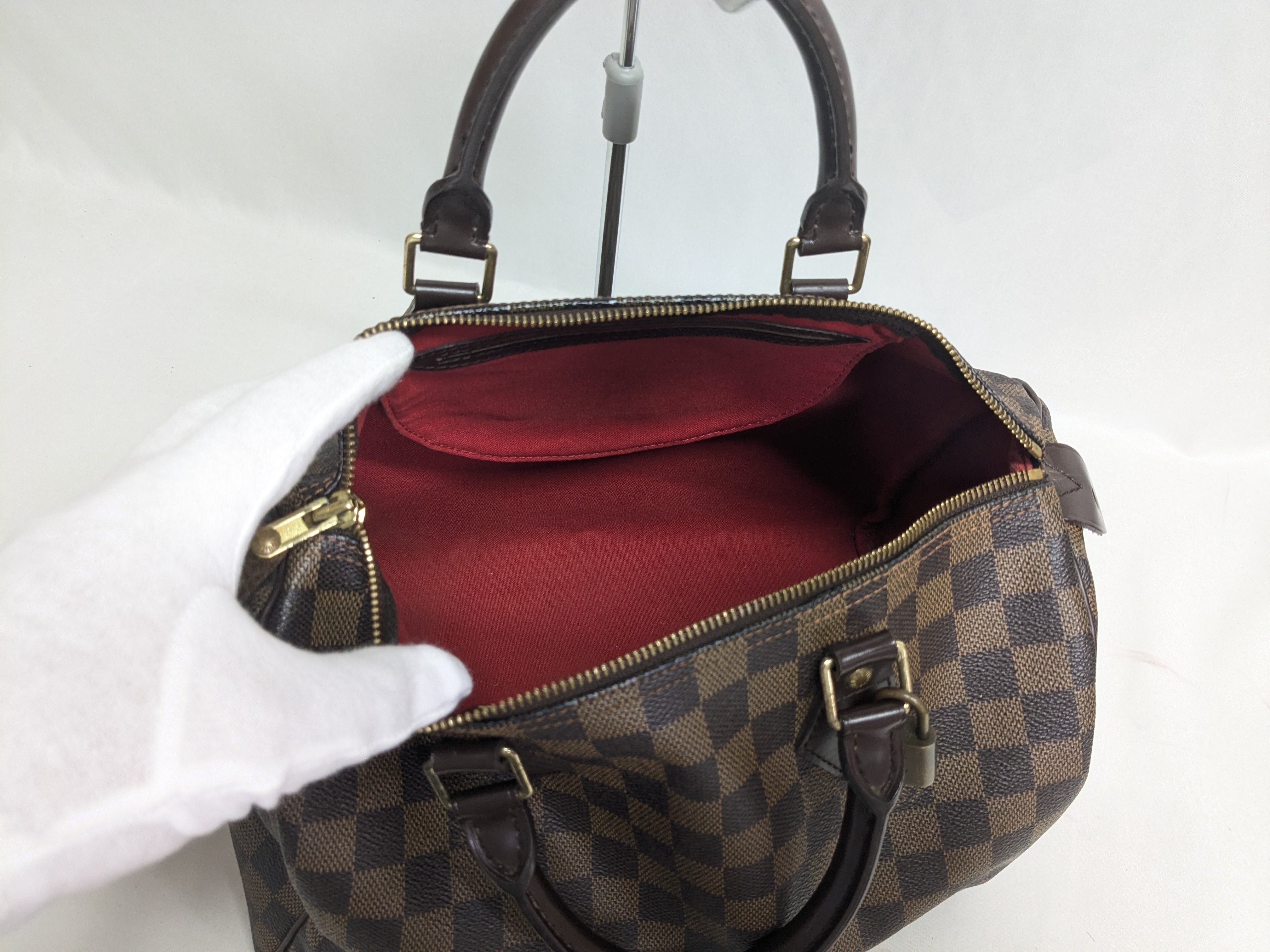LV Damier Speedy 30 Handbag — view 8