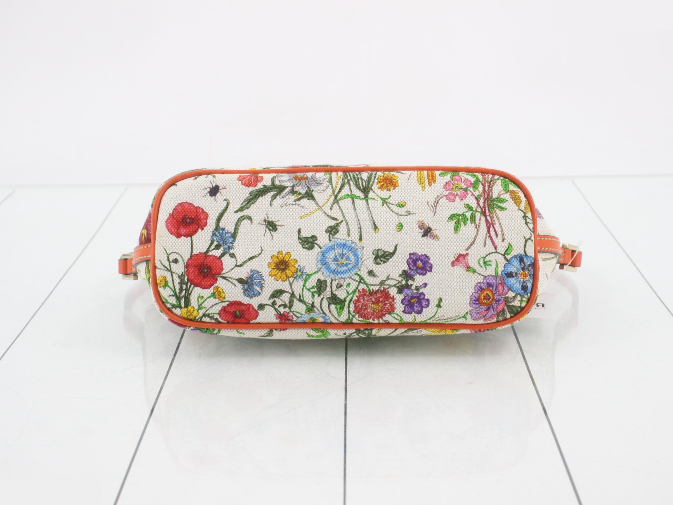 Accessory pouch — view 3