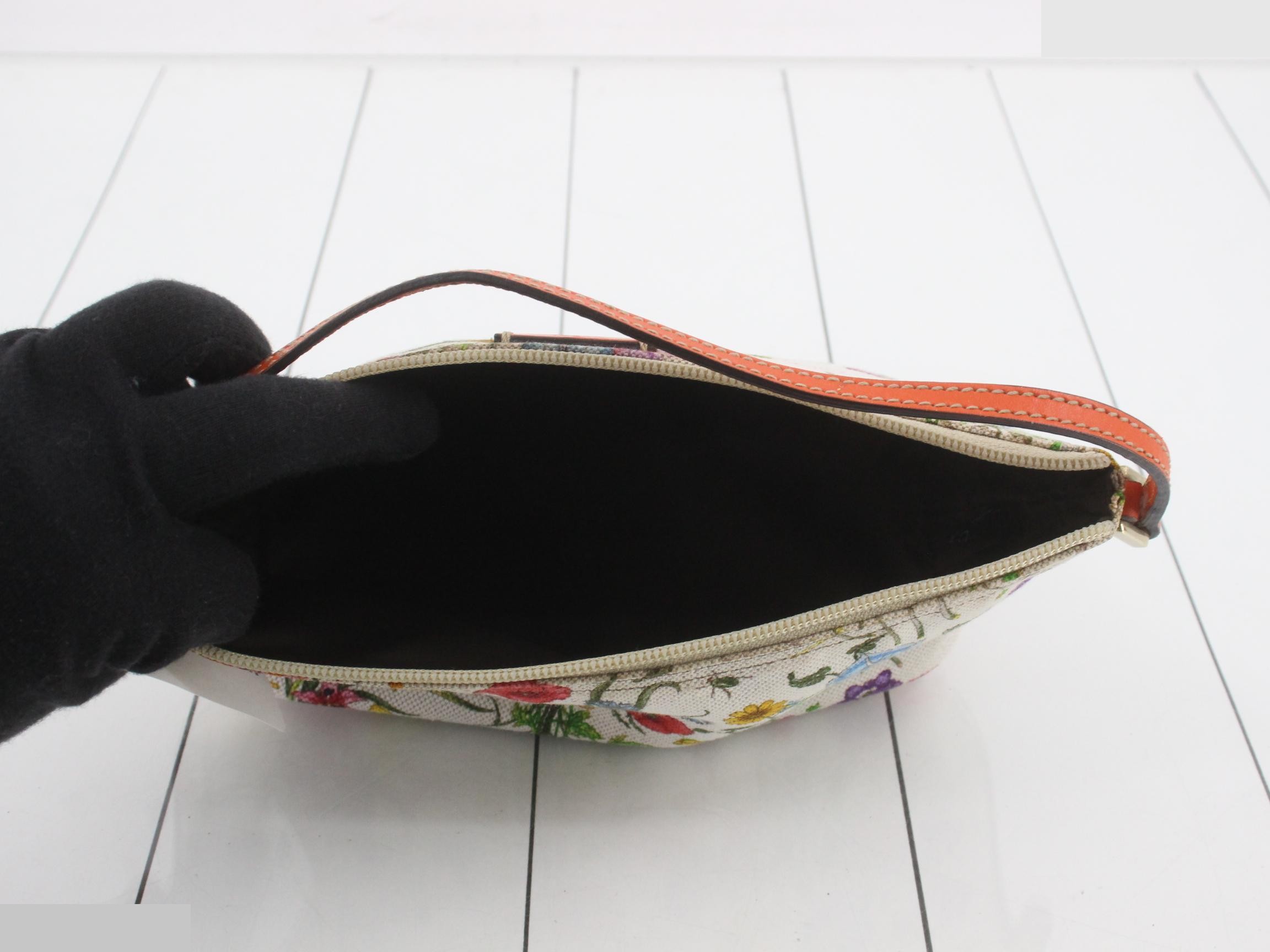 Accessory pouch — view 4