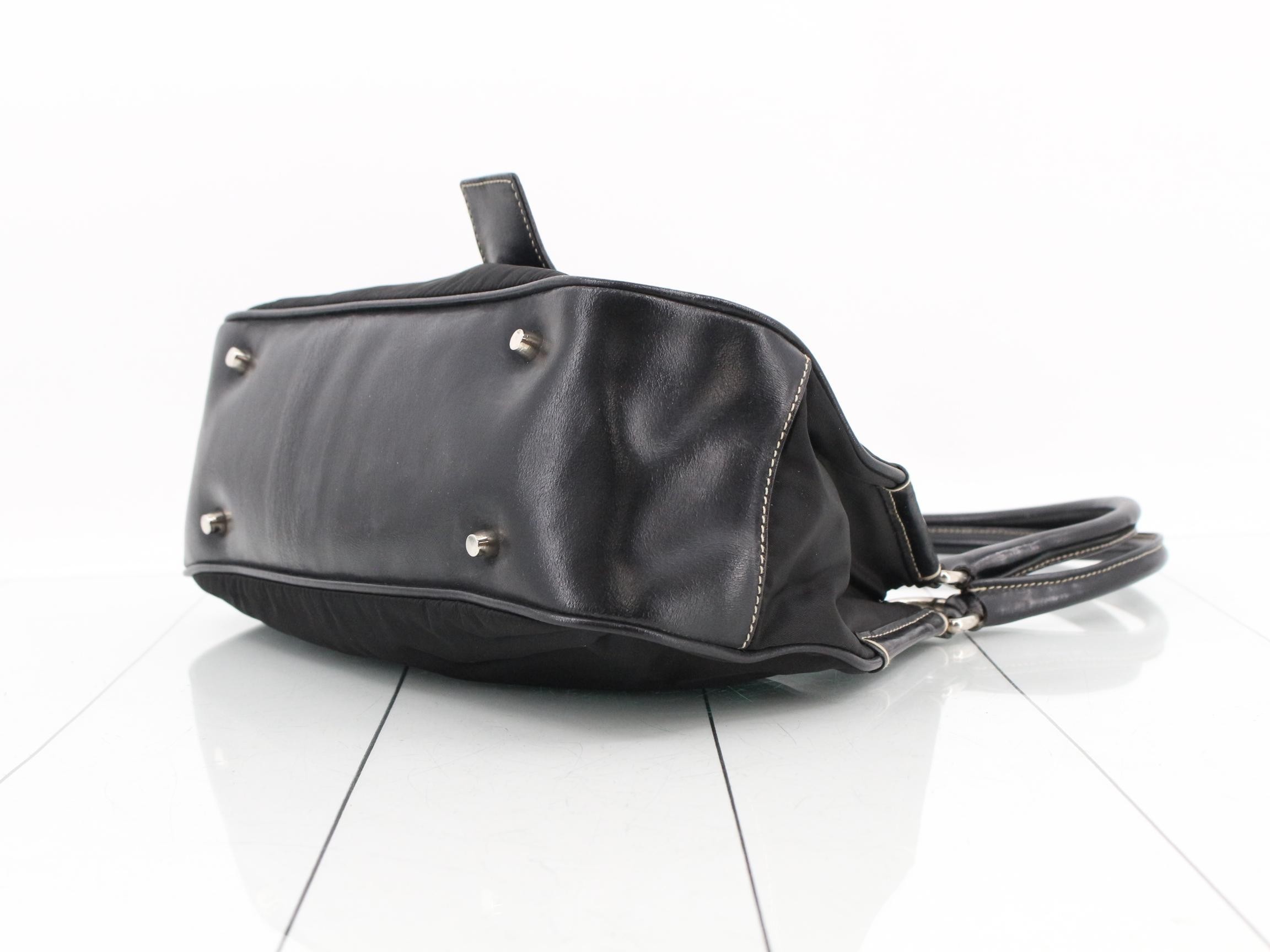 Leather and nylon shoulder bag with triangular logo. — view 6