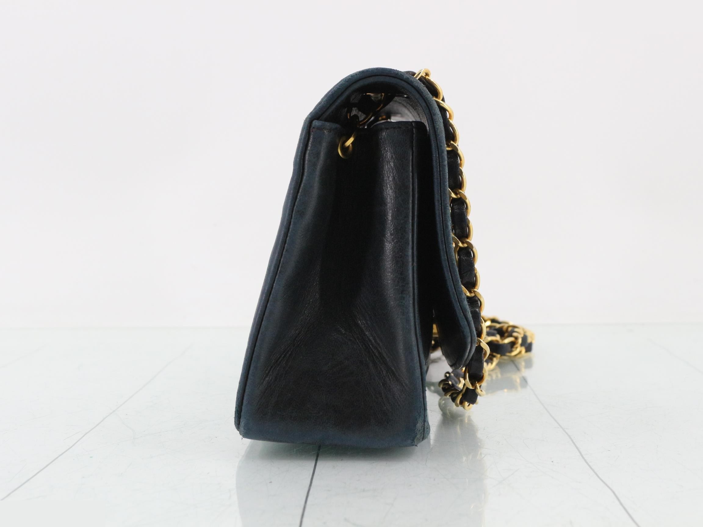 Matelassé Shoulder Bag — view 4
