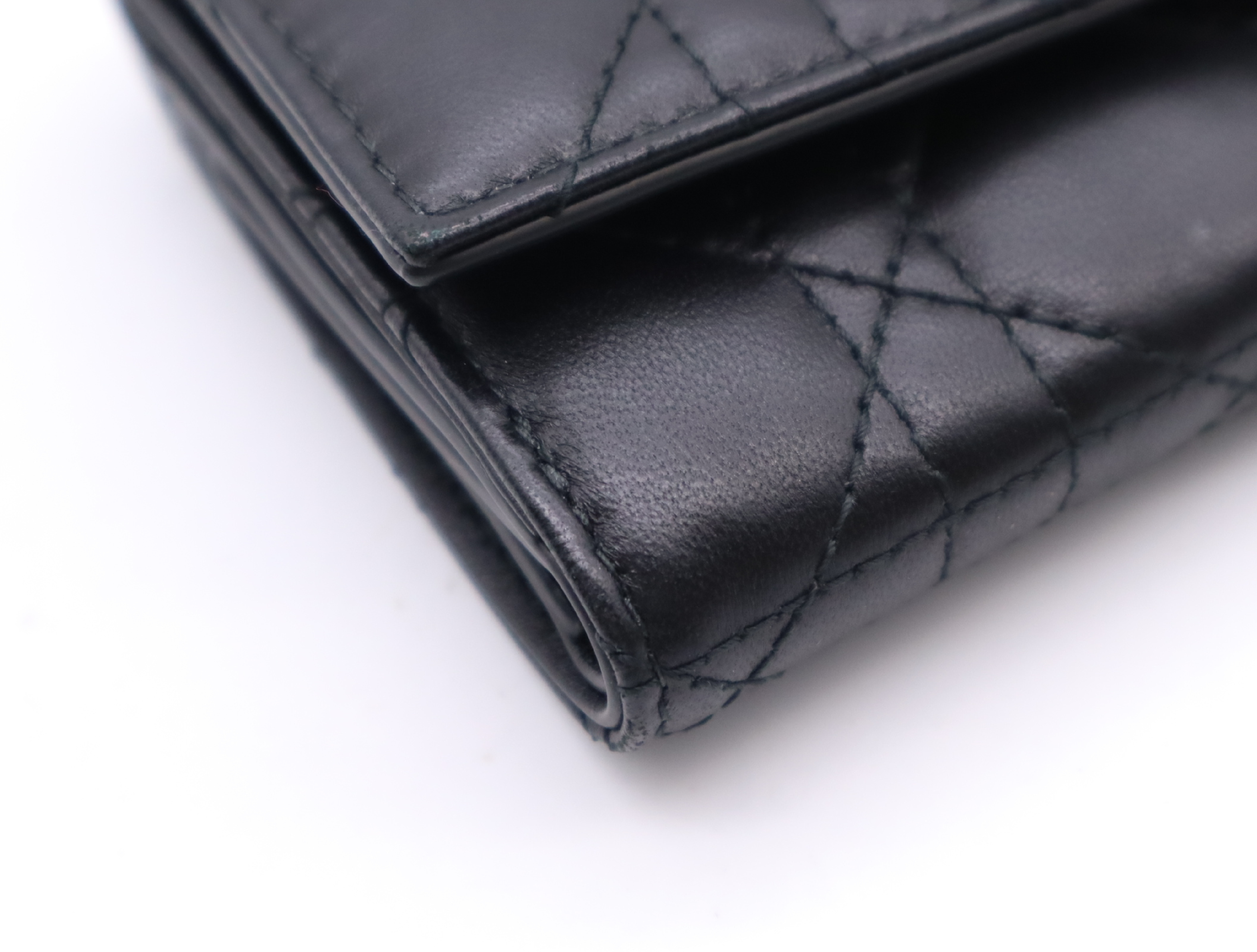 S3105UNJB Lambskin Jolie Hibiscus Wallet, Black, with dust bag and box. — view 6