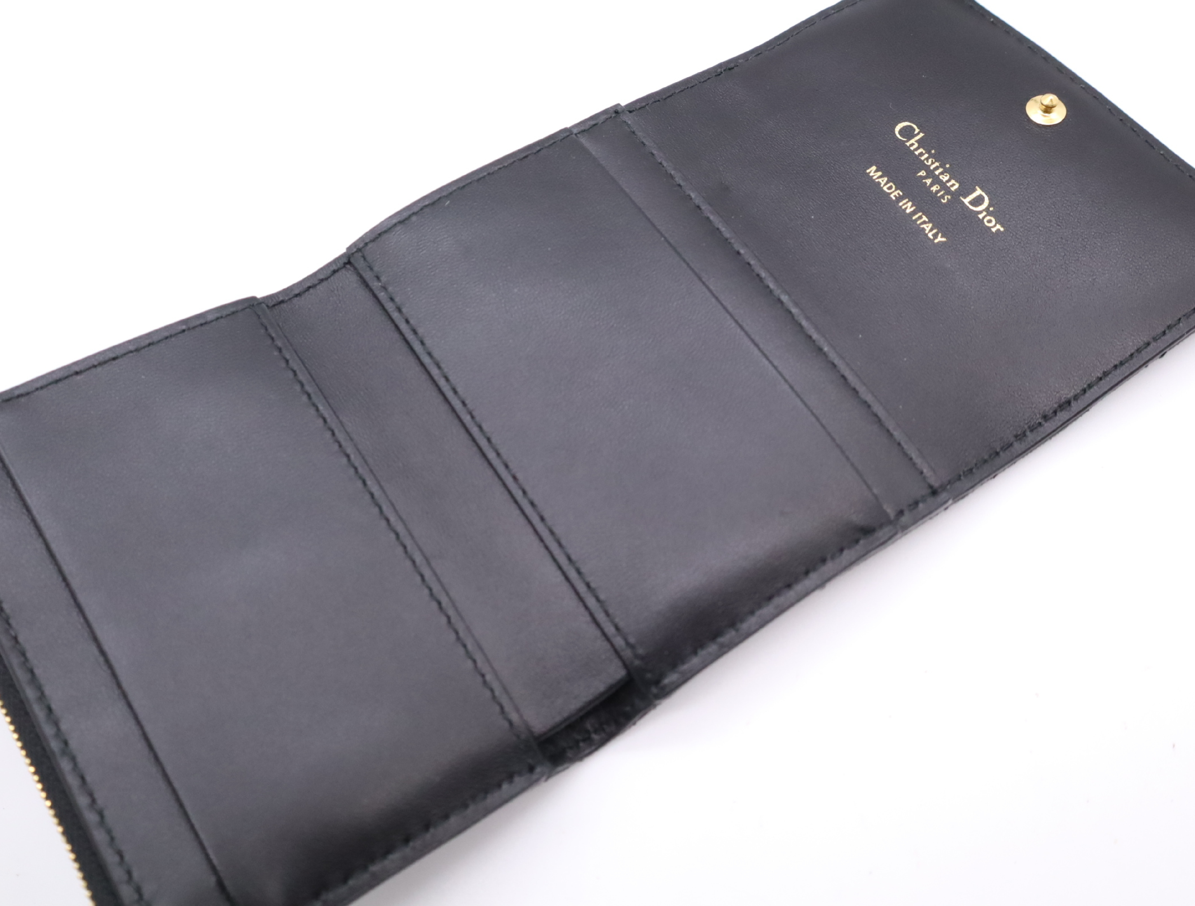 S3105UNJB Lambskin Jolie Hibiscus Wallet, Black, with dust bag and box. — view 10