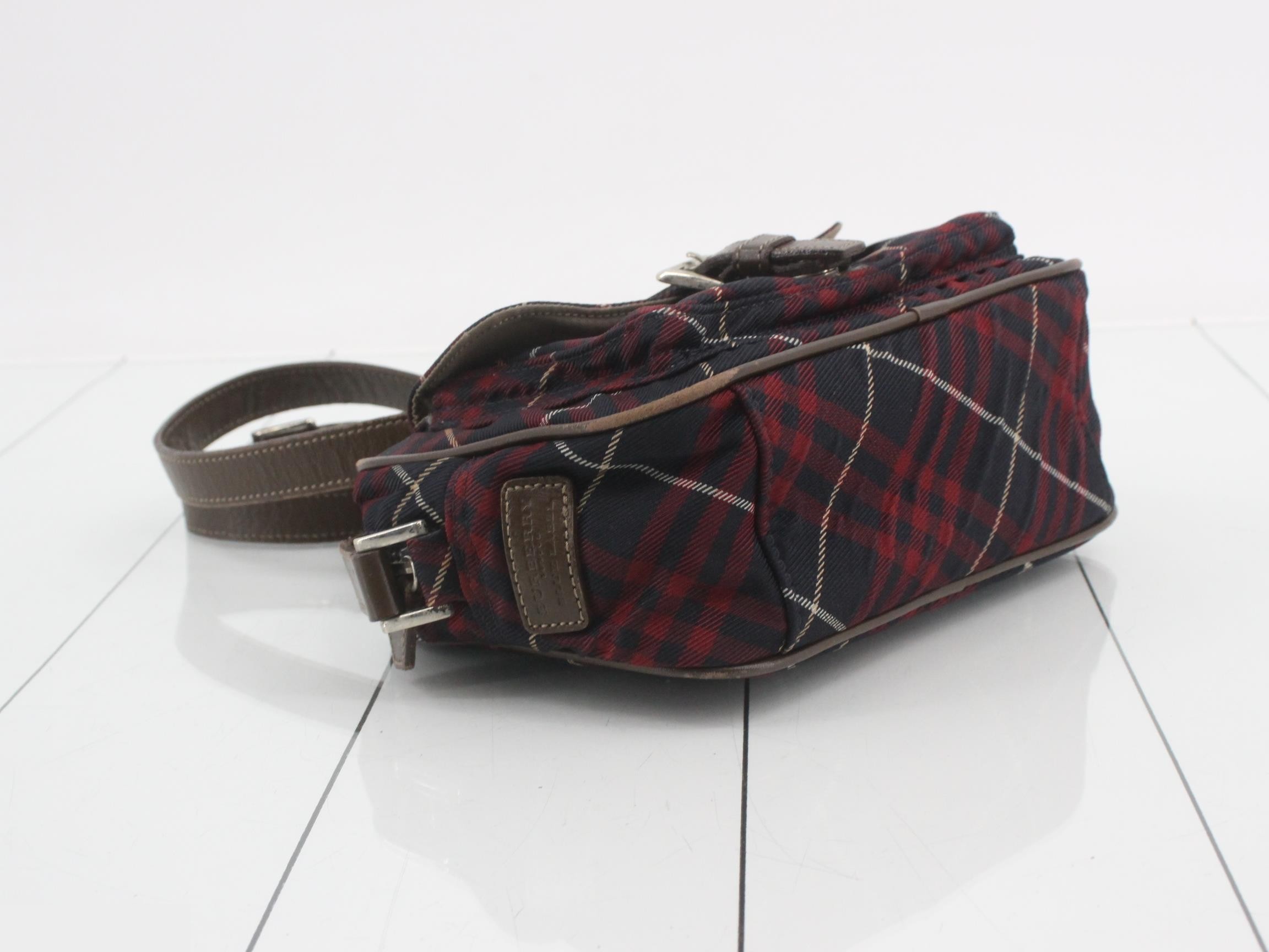 Other lines: Bags & Shoulder Bags - Black & Red — view 5