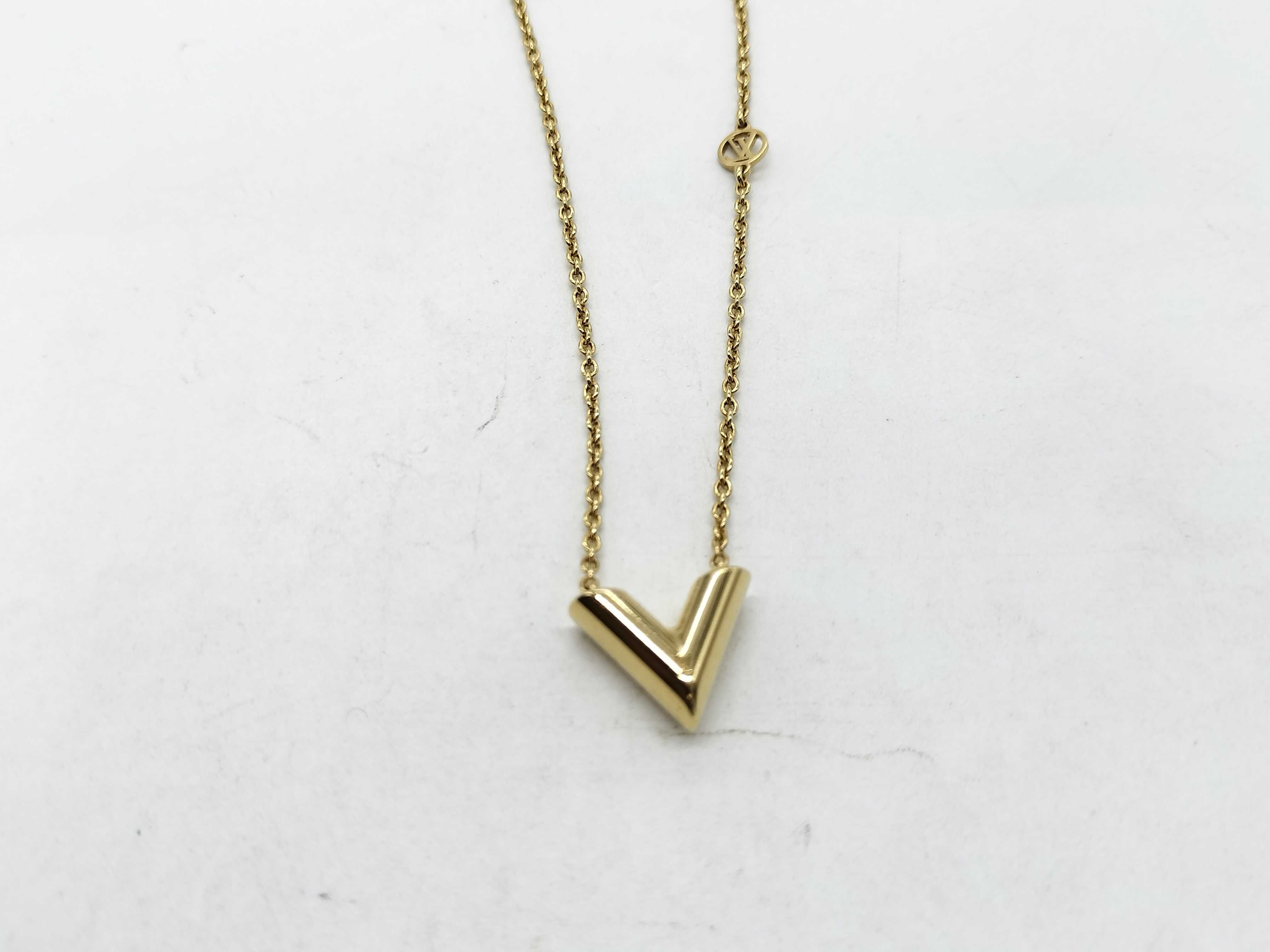 M00857 Essential V Necklace — view 2