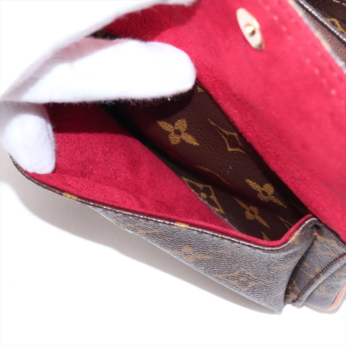 Monogram Vivacite MM M51164 Brown, various parts of the vachetta leather have been repaired by an aftermarket company. — view 9