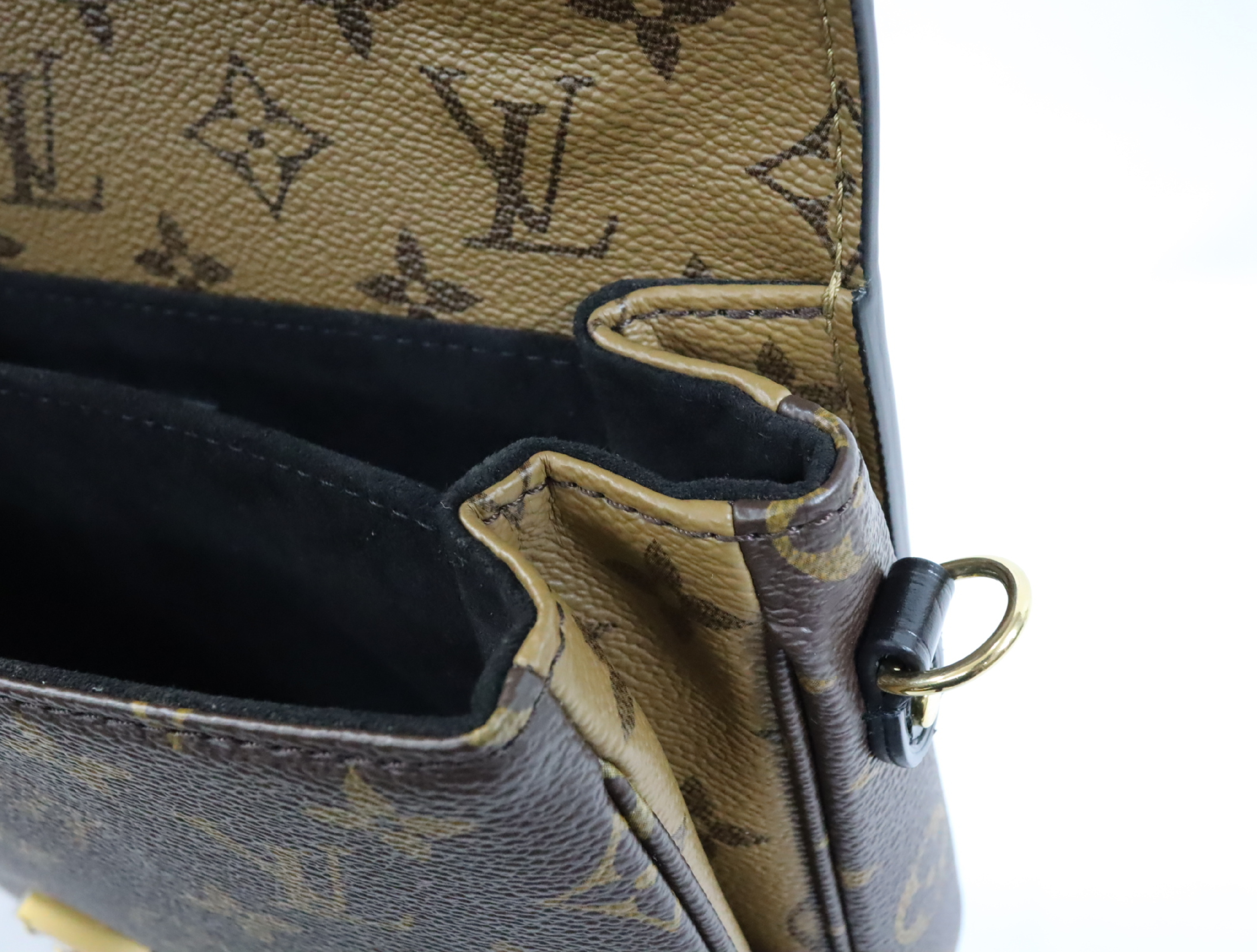 Monogram Reverse Pochette Metis MM M44876 Shoulder Bag (RFID detected) — view 15