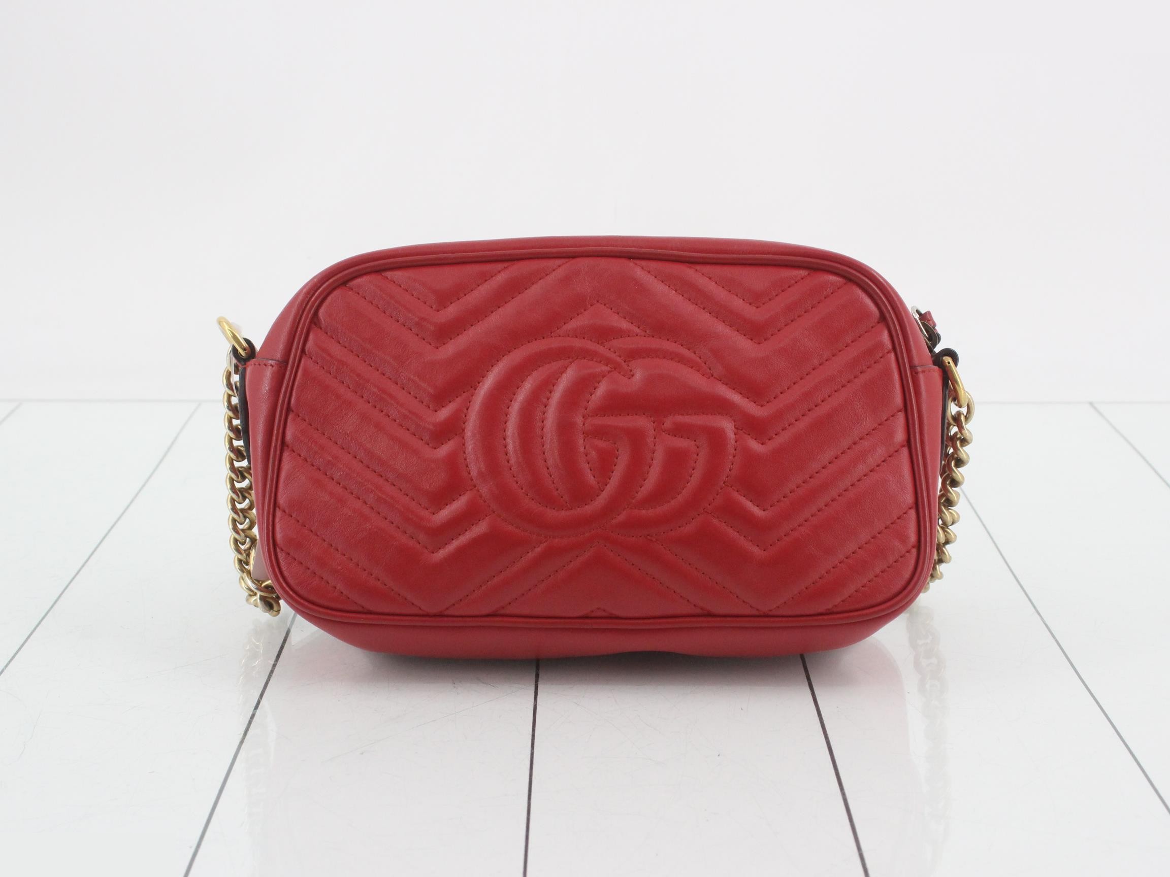 GG Marmont Quilted Shoulder Bag — view 2