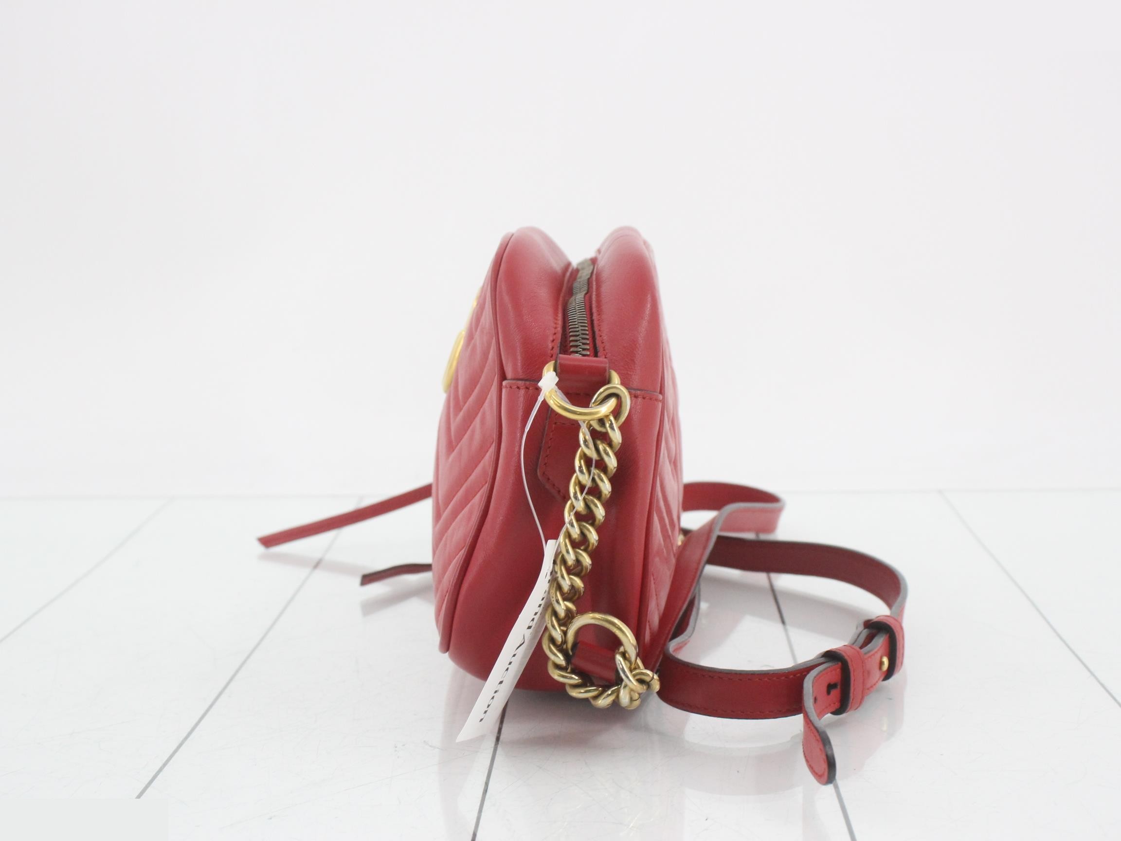 GG Marmont Quilted Shoulder Bag — view 3