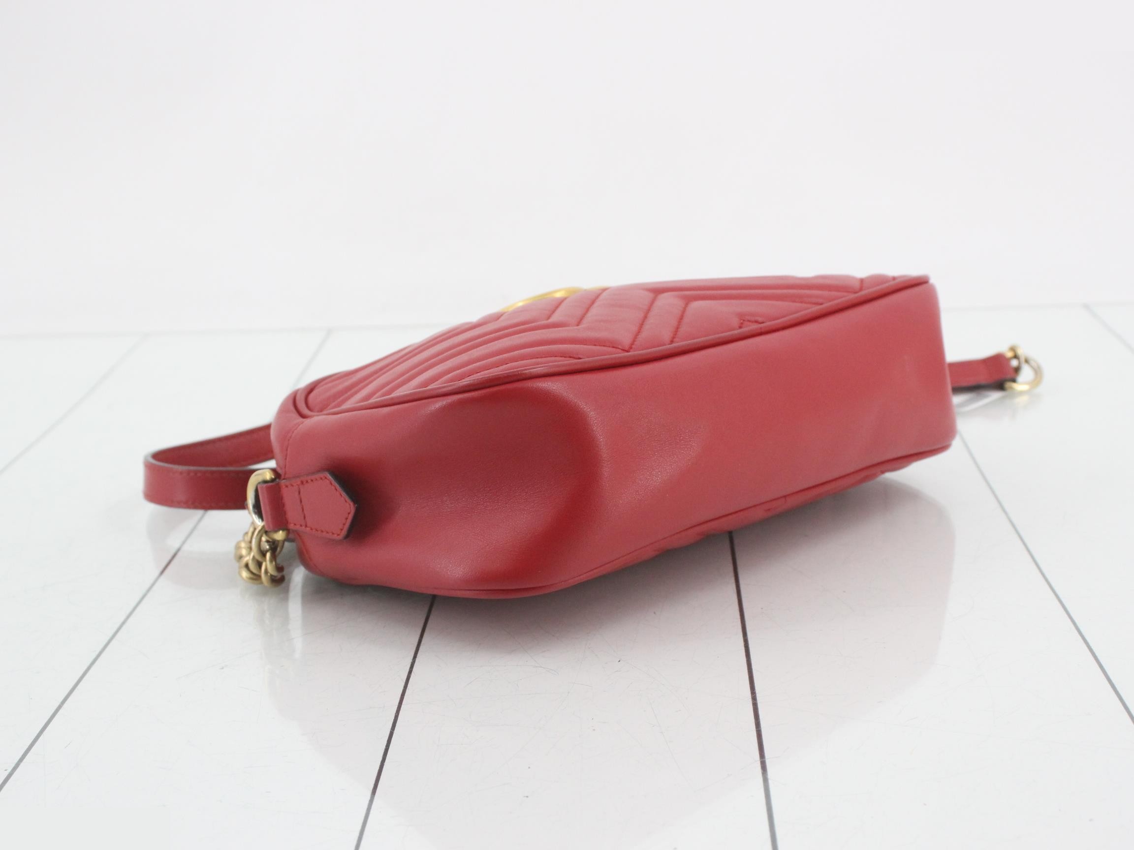 GG Marmont Quilted Shoulder Bag — view 5