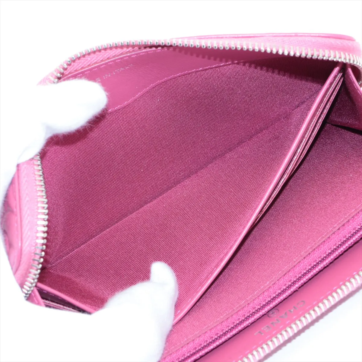 Camellia Leather Round Zip Wallet Pink Silver Hardware 24670134 — view 4