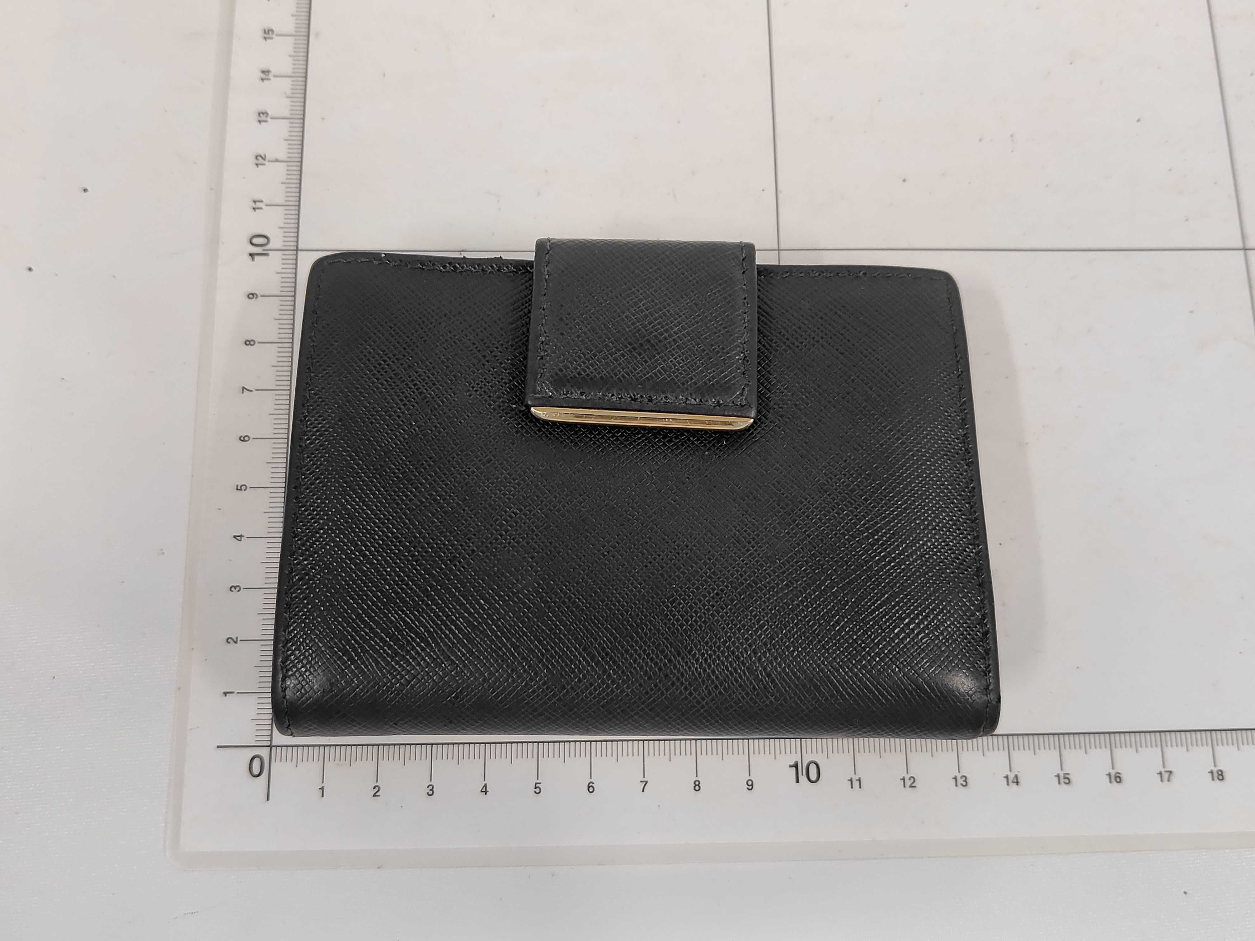 bi-fold wallet, Saffiano leather, black. — view 2