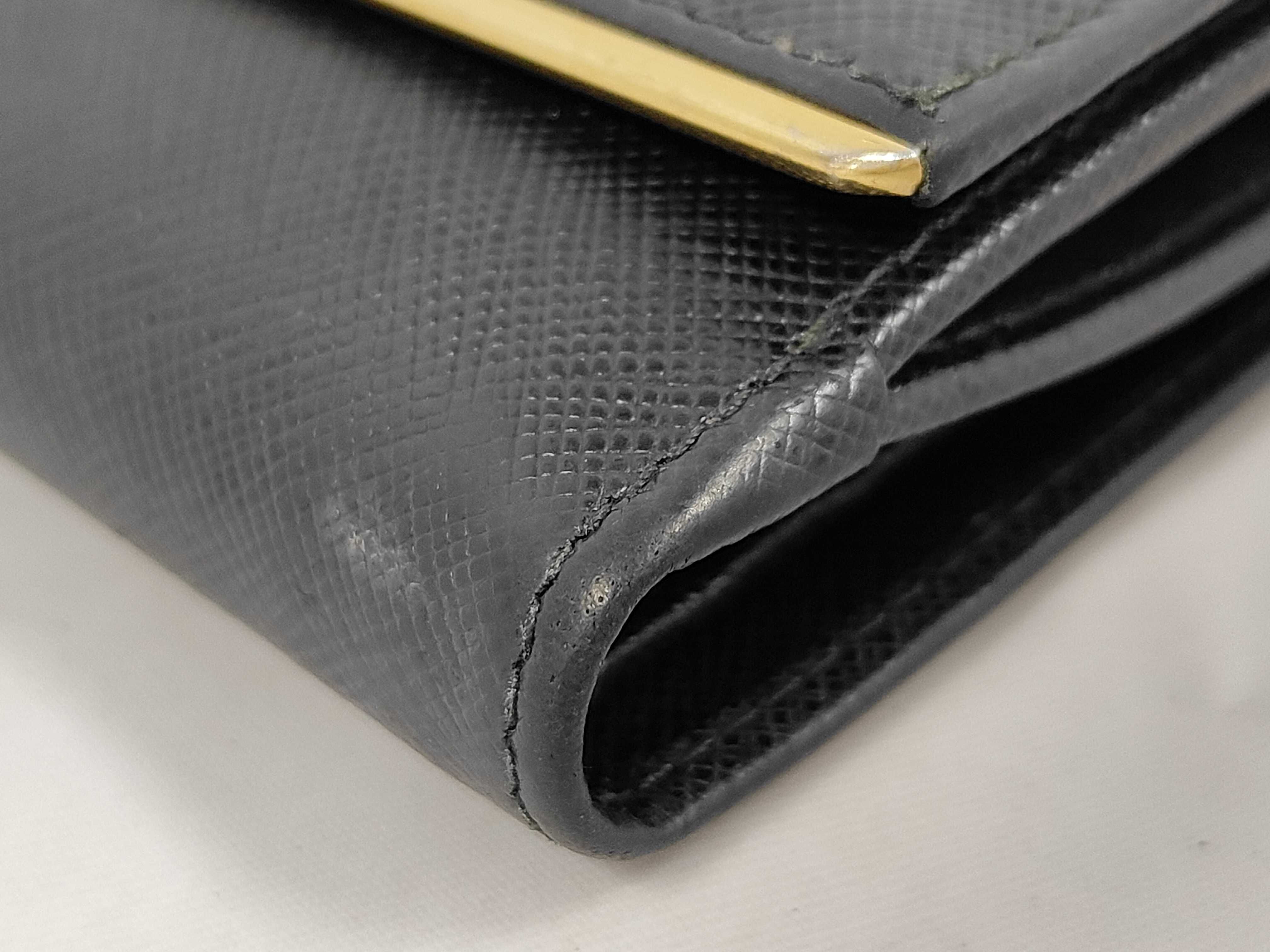 bi-fold wallet, Saffiano leather, black. — view 3
