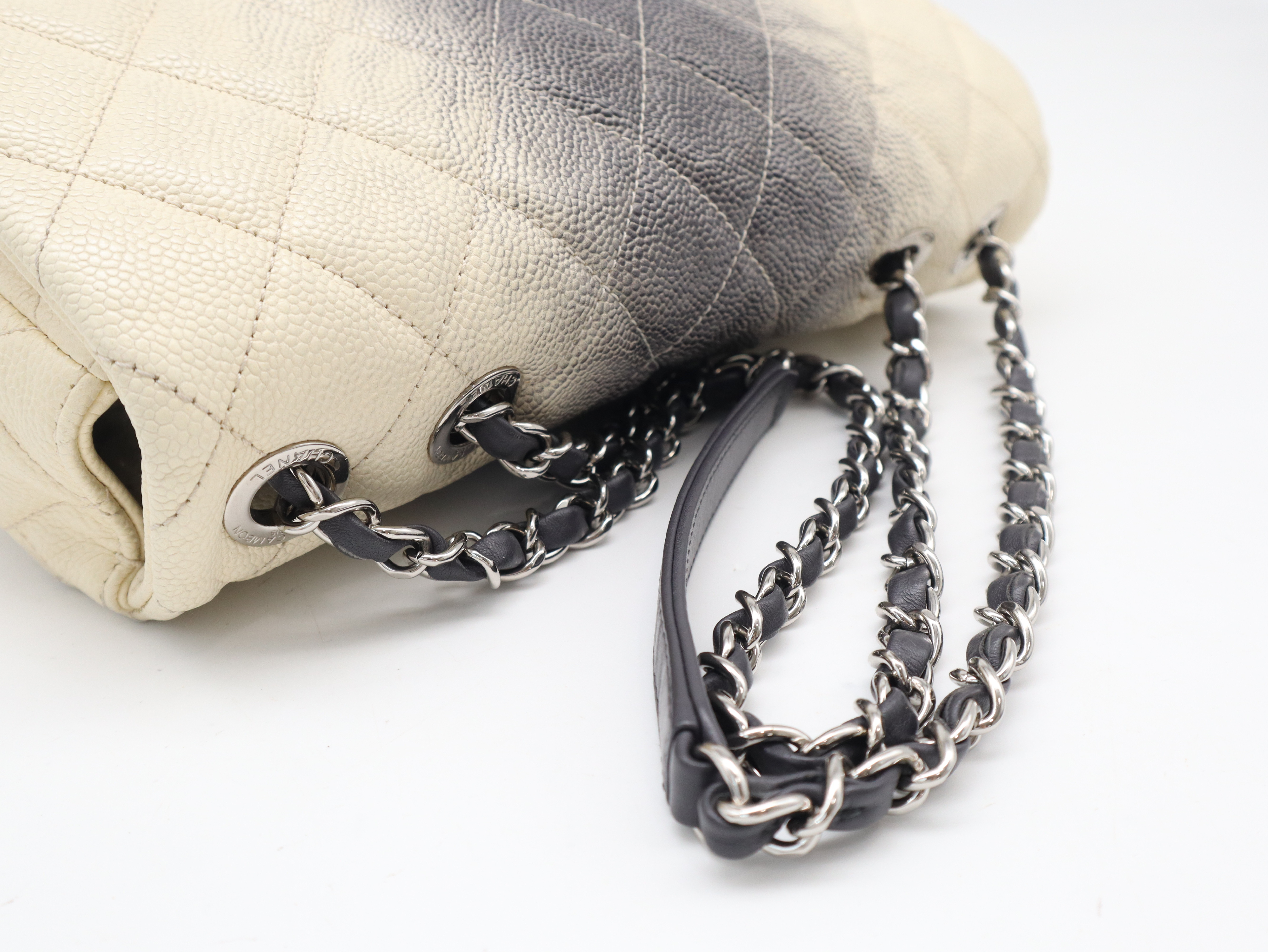 Caviar Skin Matelassé Bicolor S Flap Double Chain Silver Hardware Ivory Black Seal 17753840 Shoulder Bag — view 6