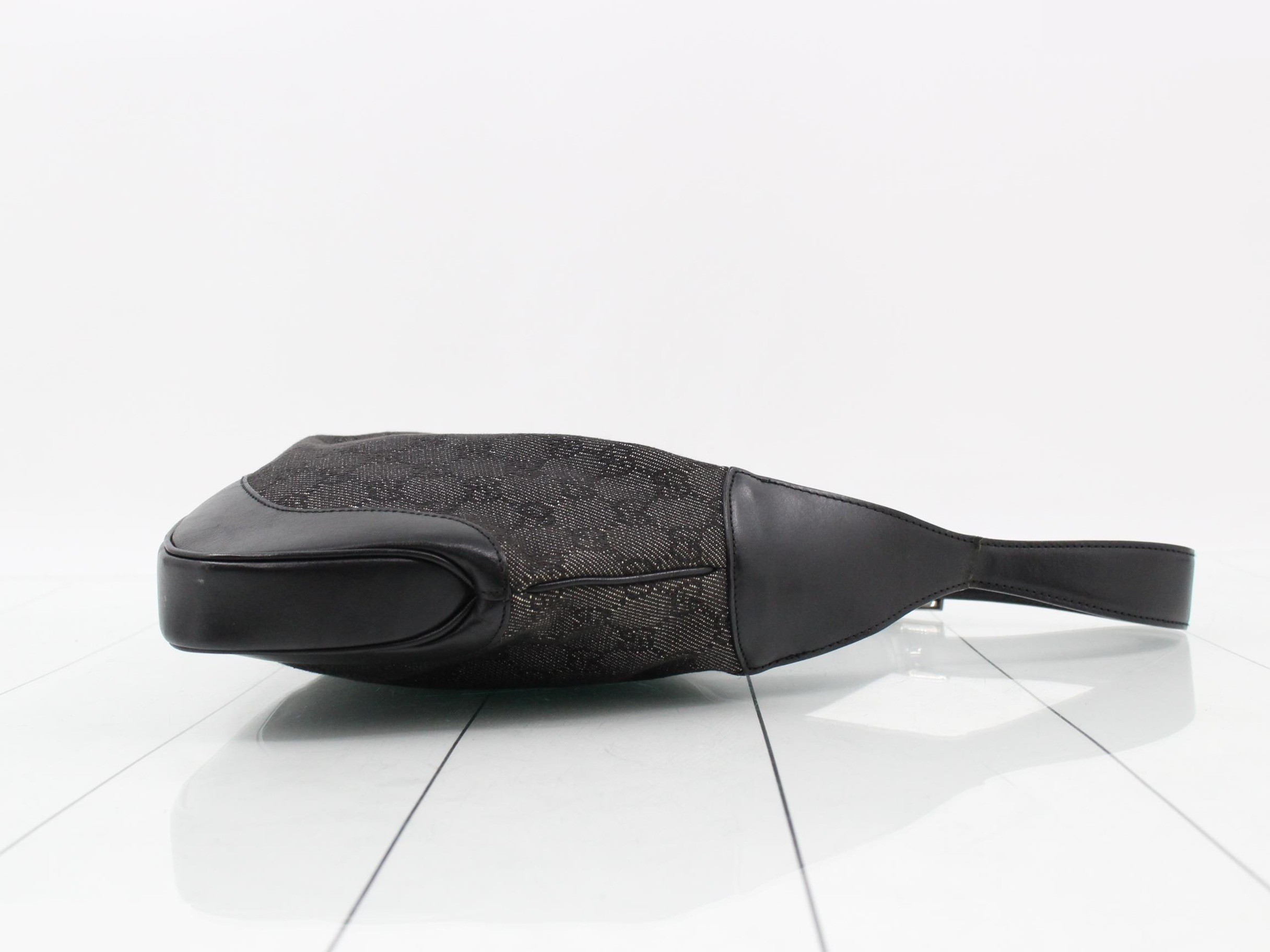 GG Canvas (Bag) - One-Shoulder Bag - Black - Jackie — view 3