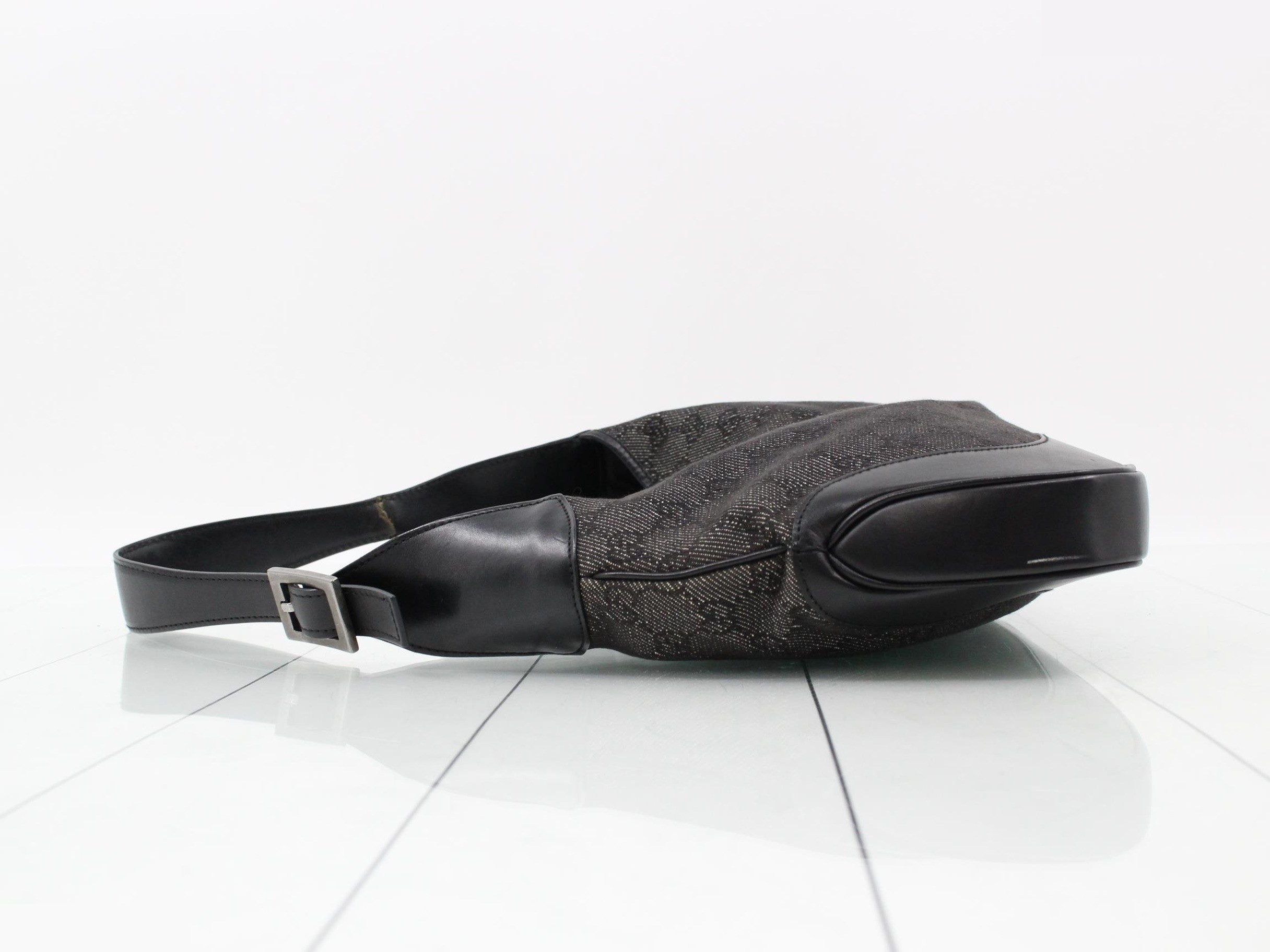 GG Canvas (Bag) - One-Shoulder Bag - Black - Jackie — view 4