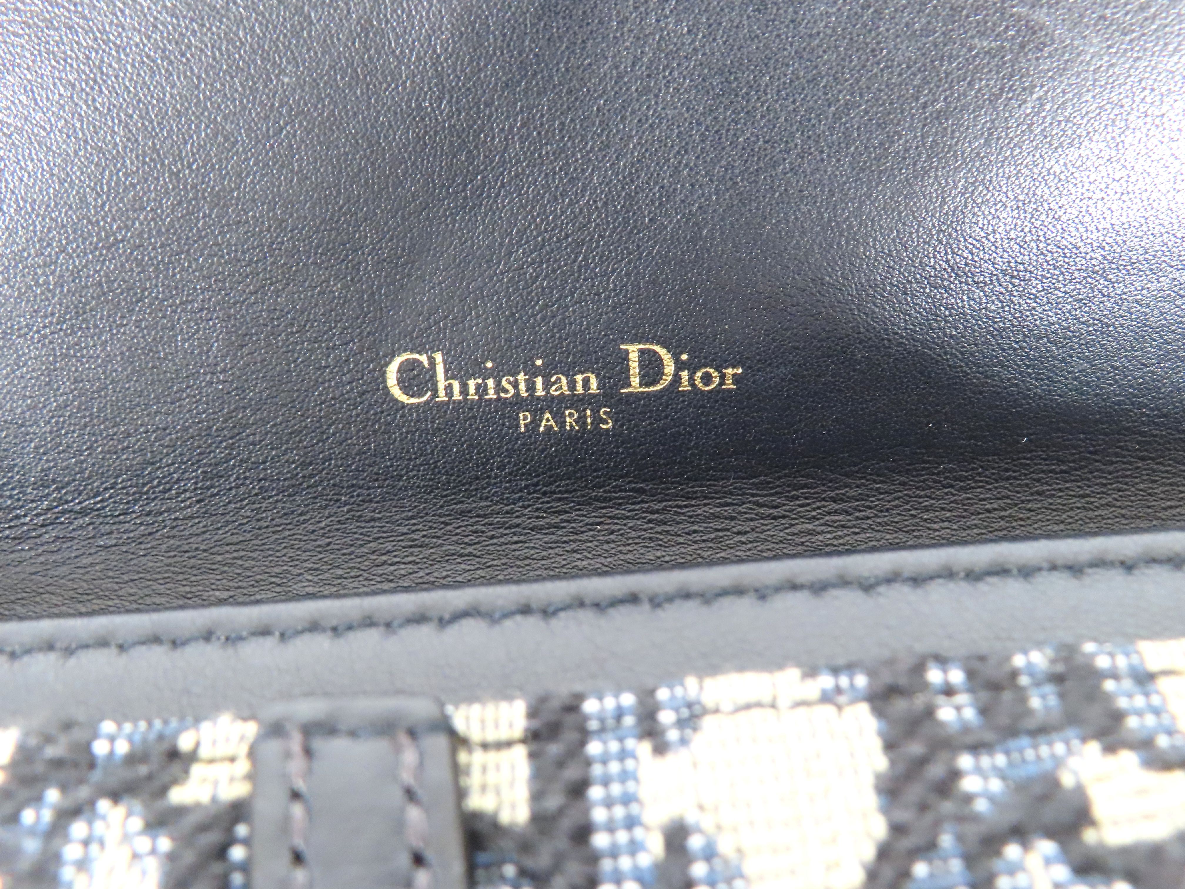 Oblique Saddle Chain Shoulder Bag — view 8