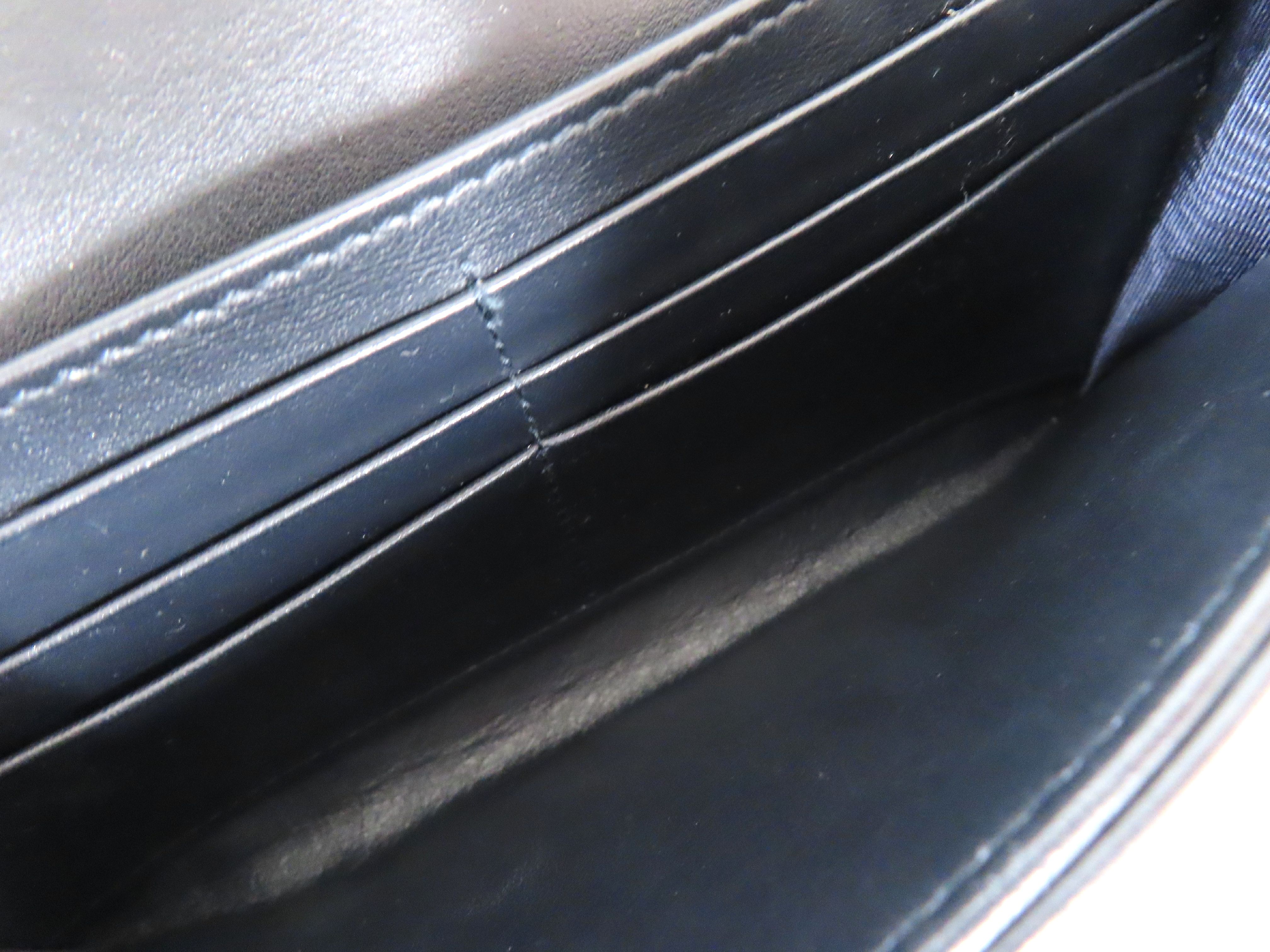 Oblique Saddle Chain Shoulder Bag — view 10