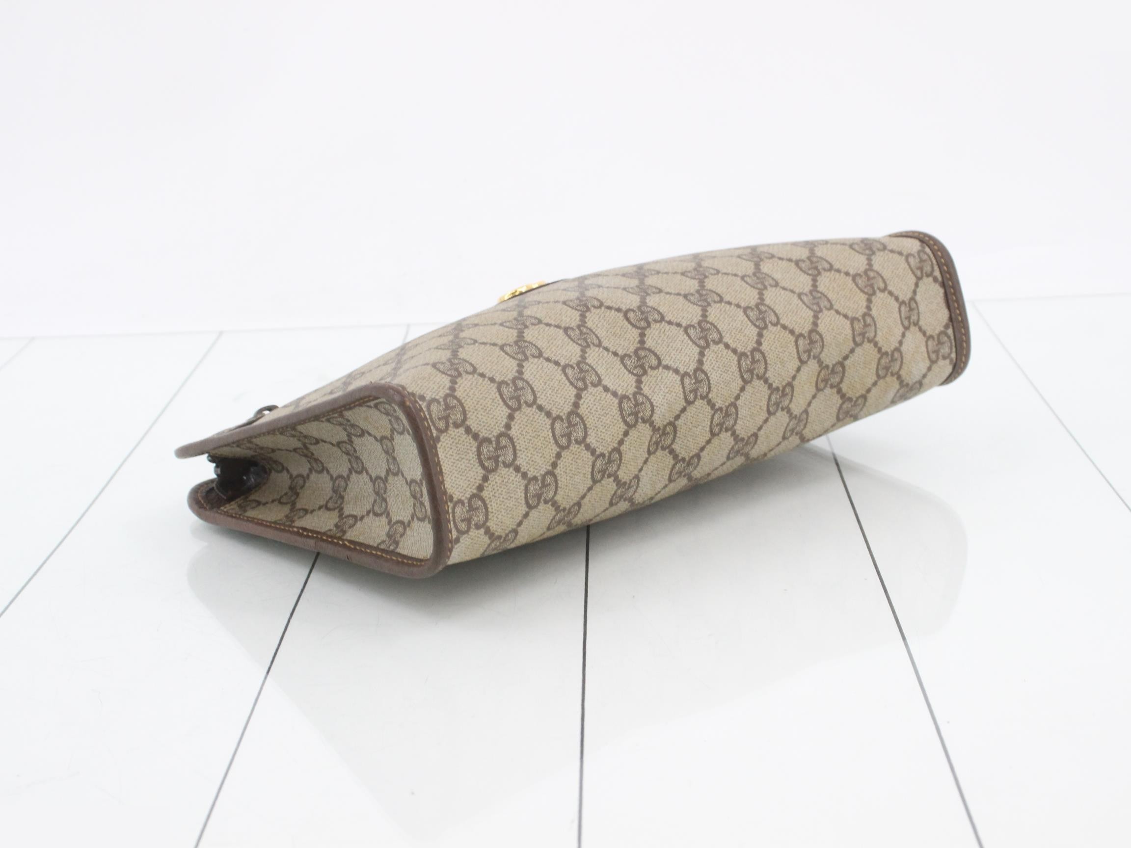 GG Supreme Clutch Bag — view 5