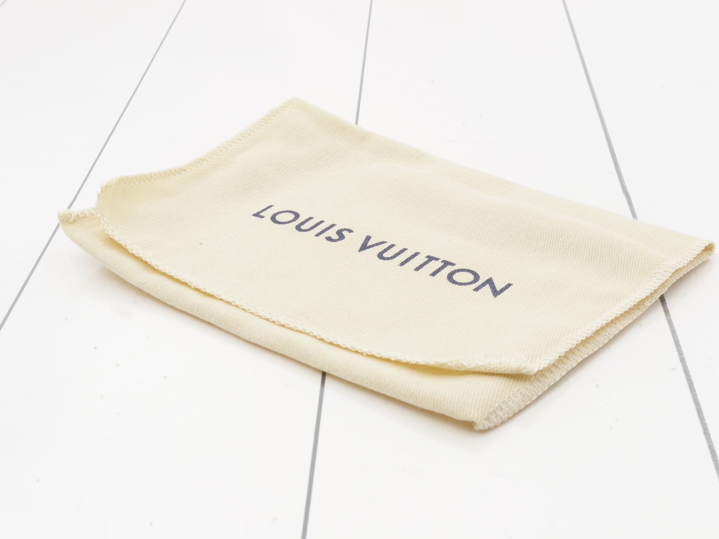 Coin card holder — view 5