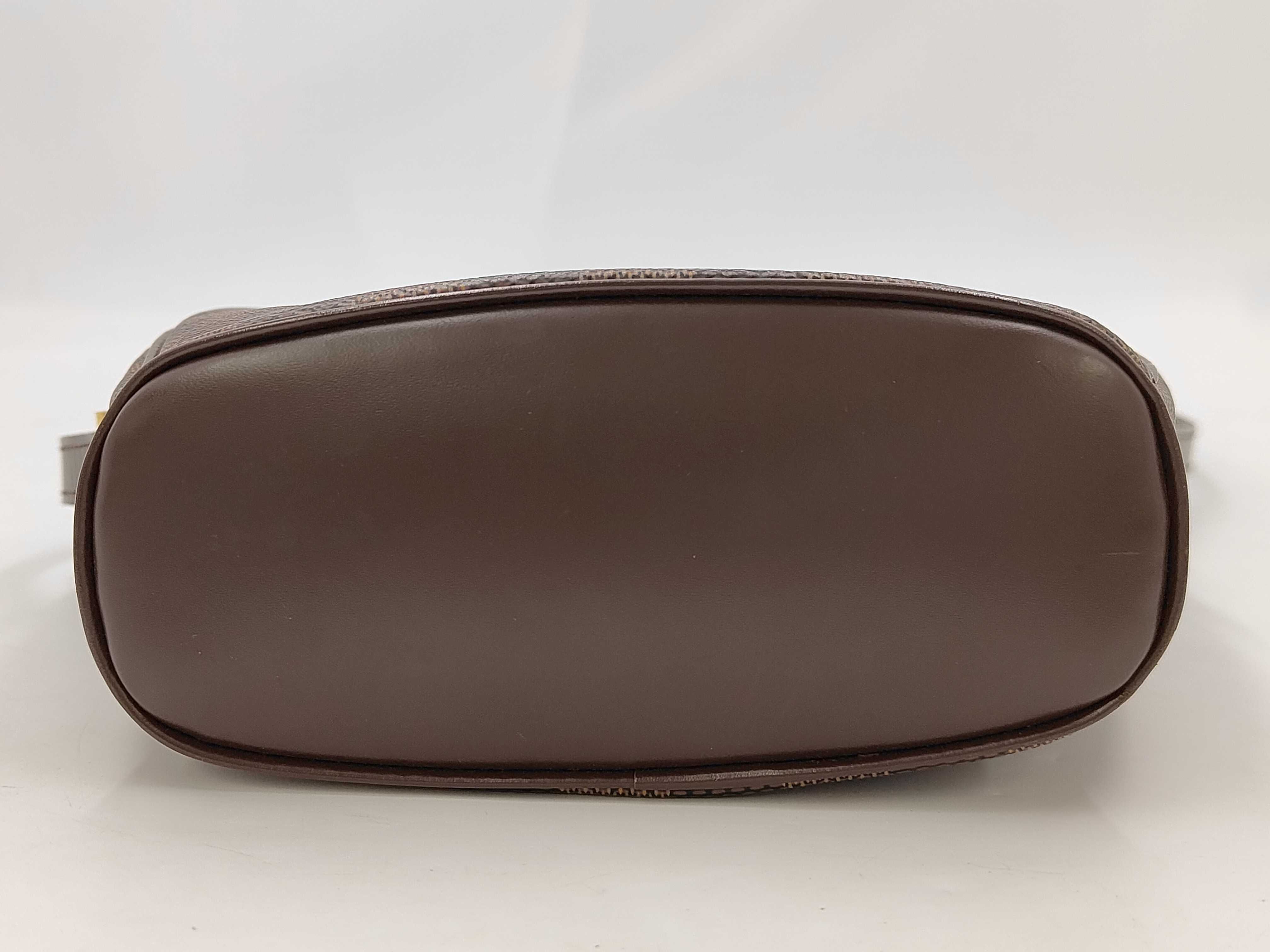 LV Shoulder Bag — view 3