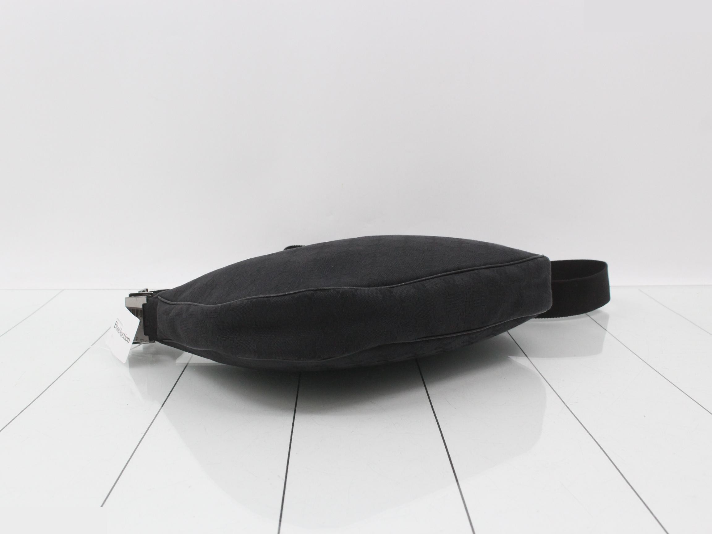 122790 GG Canvas Shoulder Bag, Black — view 5