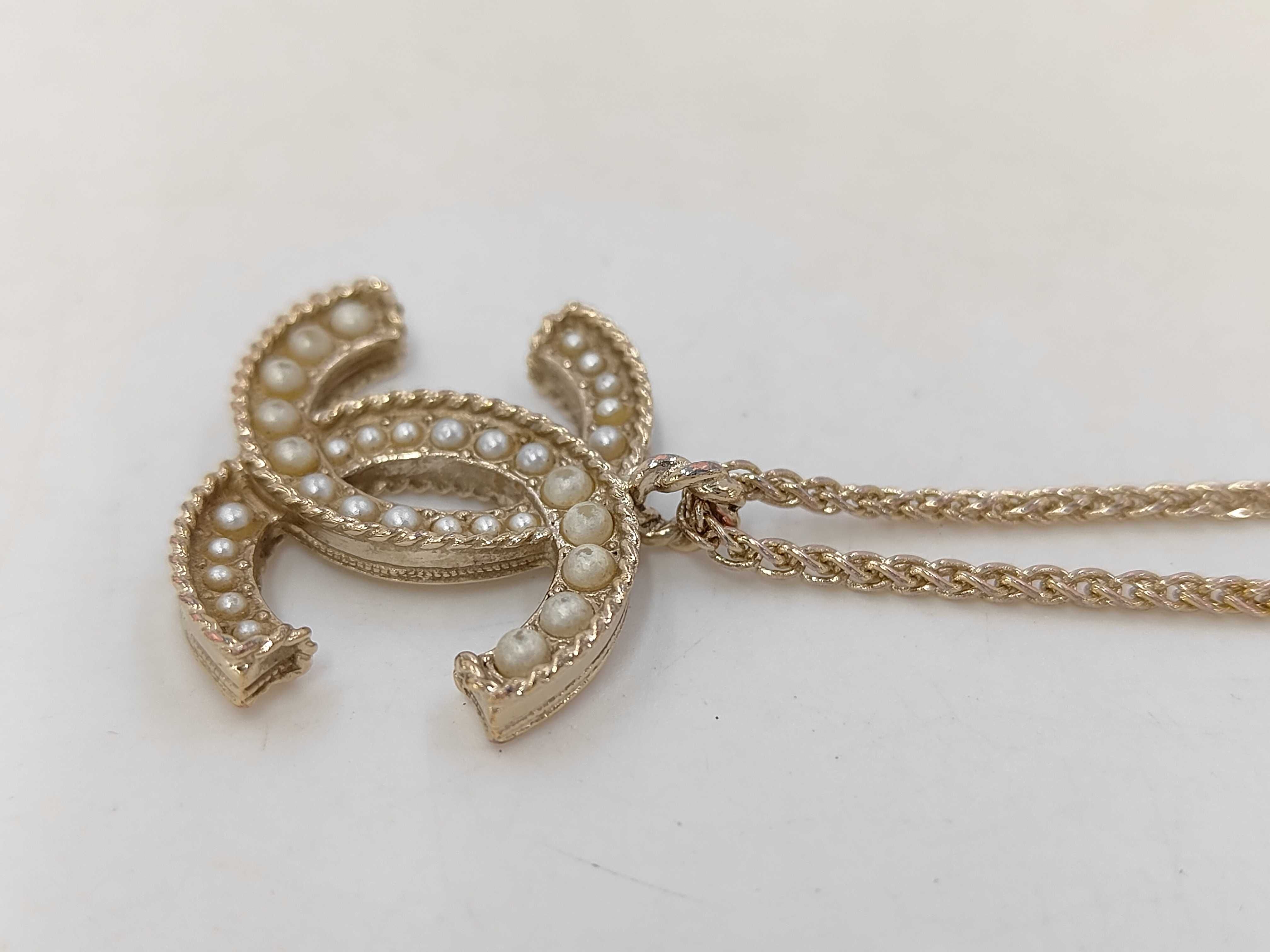 necklace, Coco Mark, pearl, gold, 18C. — view 2
