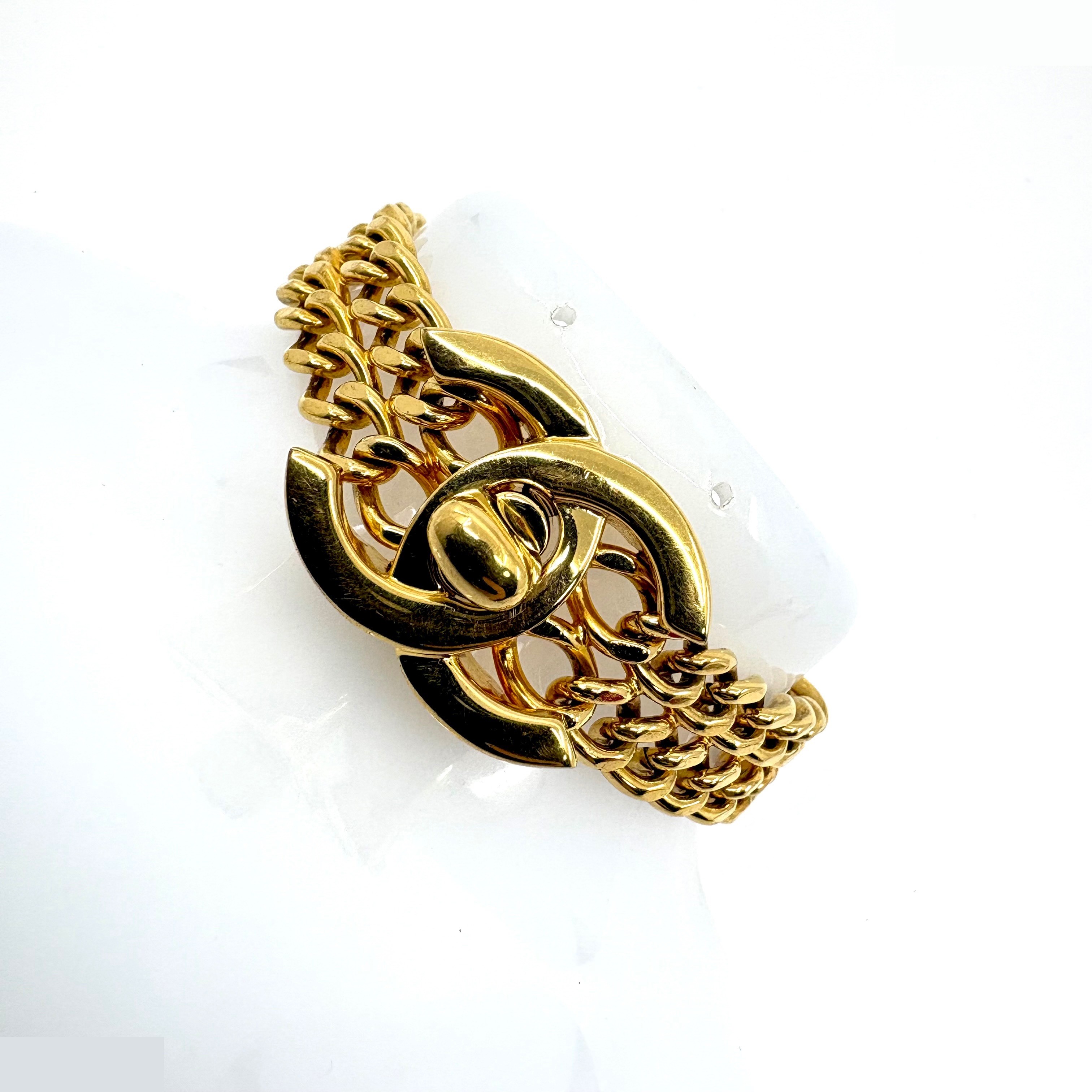 Turnlock Cuban link double chain (precious metal), bracelet, bangle (metal) — view 2