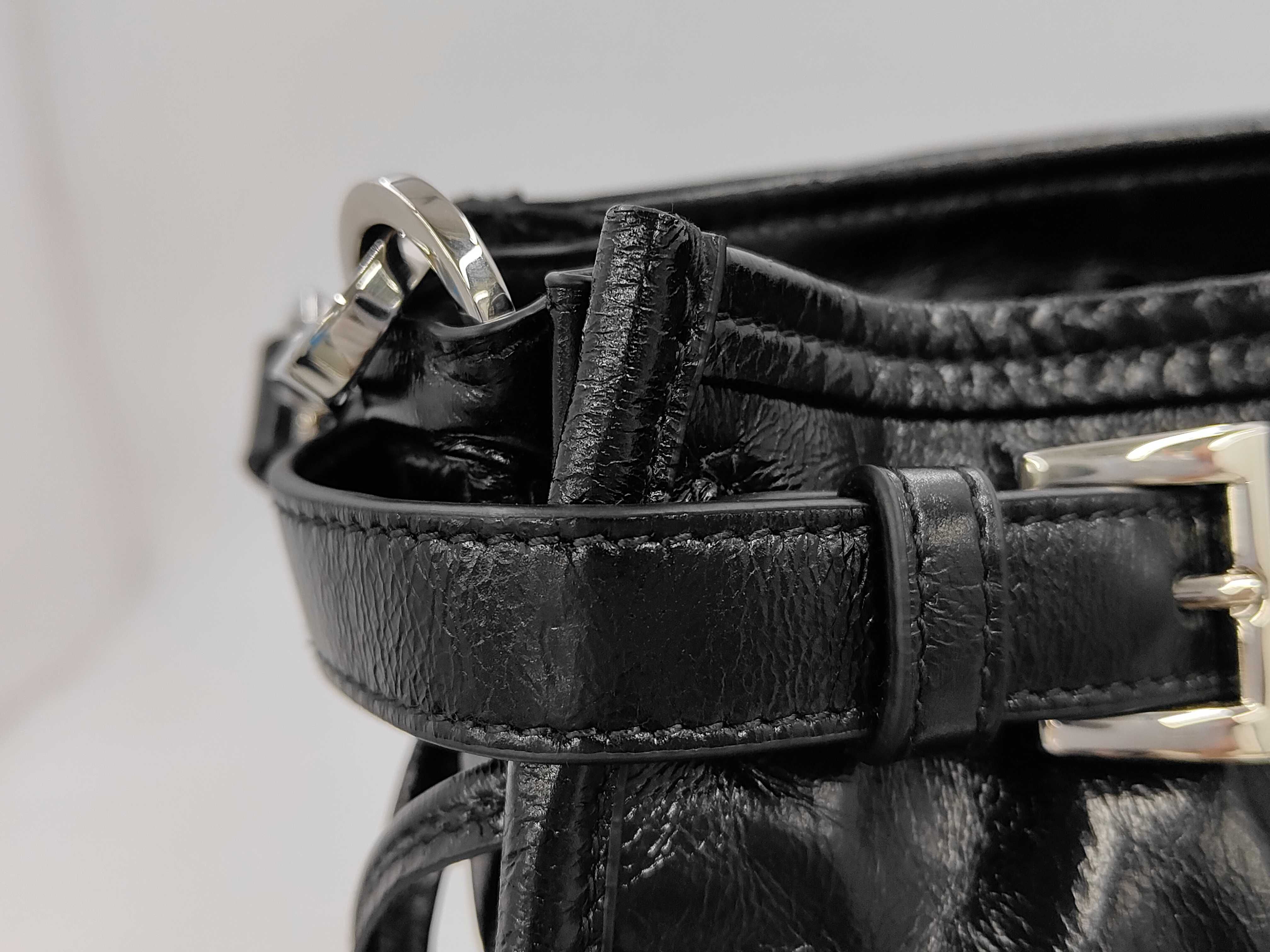 2VH216 Bonnie Leather Shoulder Bag, Black, with dust bag and strap. — view 10