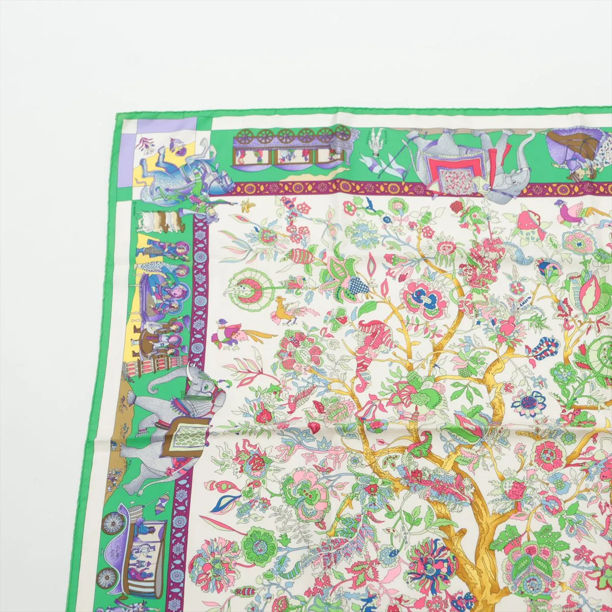 Carre 90 "Fantaisies indiennes" (Enchanting India) Scarf, Silk, Light Green, with some wear, — view 2