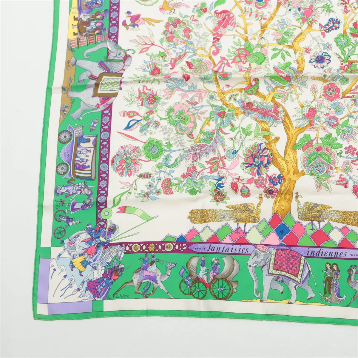 Carre 90 "Fantaisies indiennes" (Enchanting India) Scarf, Silk, Light Green, with some wear, — view 5